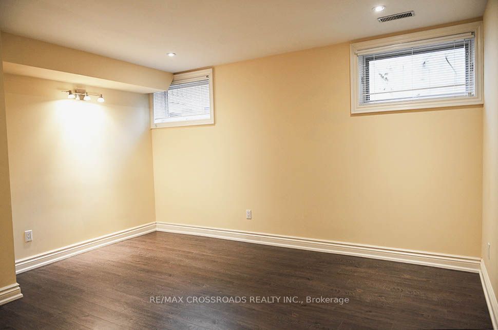 133 Woburn Avenue Property Photo 29