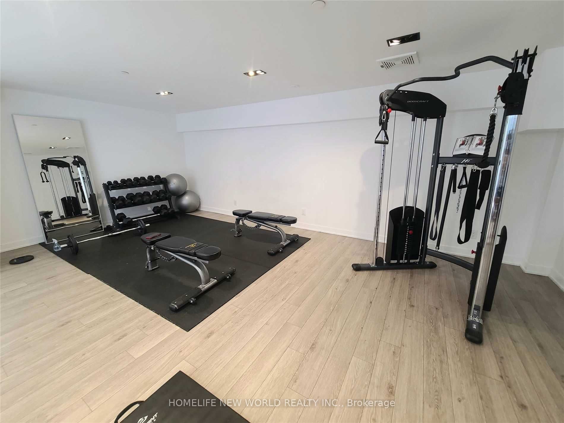 #1203 - 17 Dundonald Street Property Photo 8