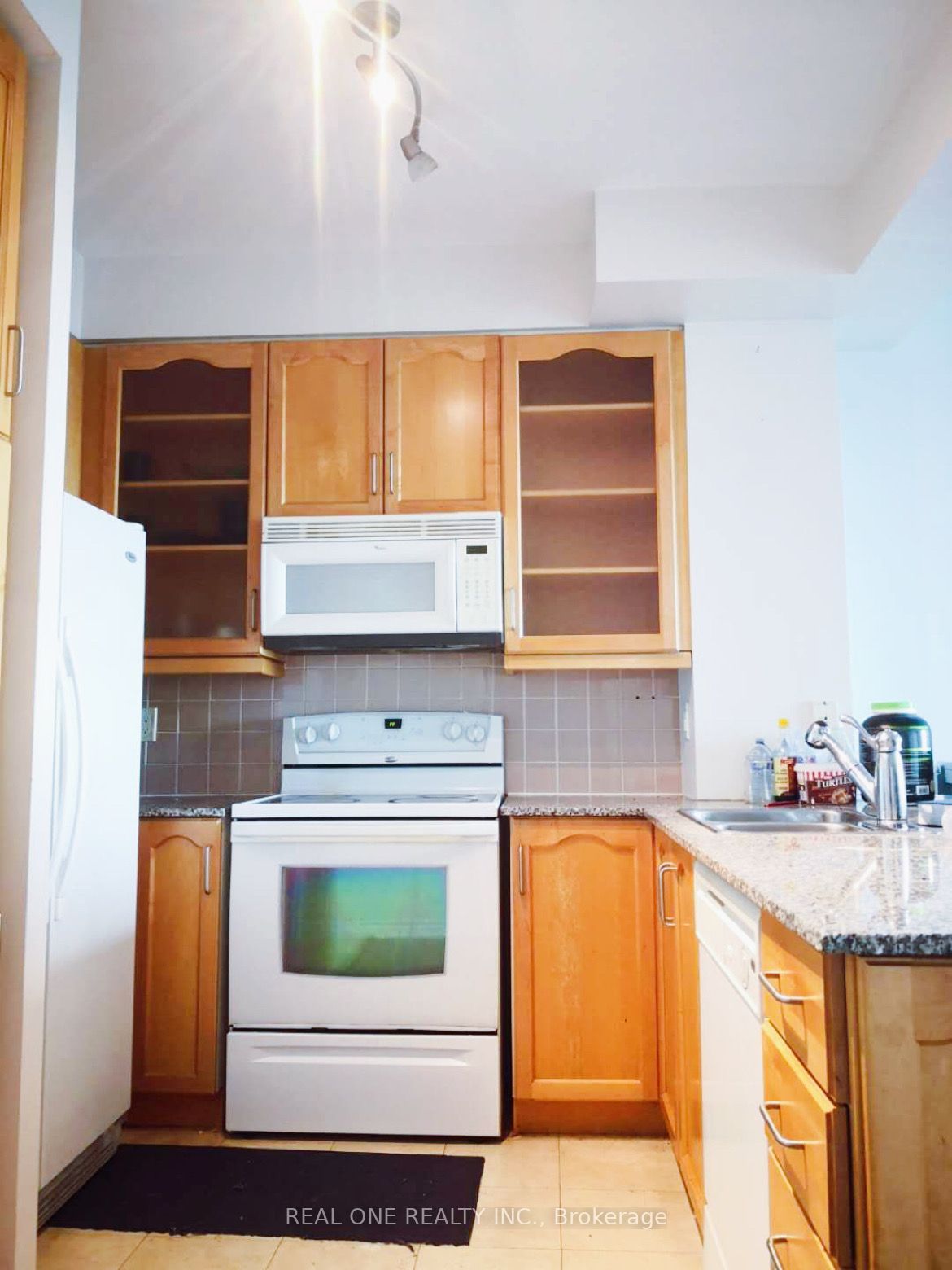 #1407 - 60 Byng Avenue Property Photo 7