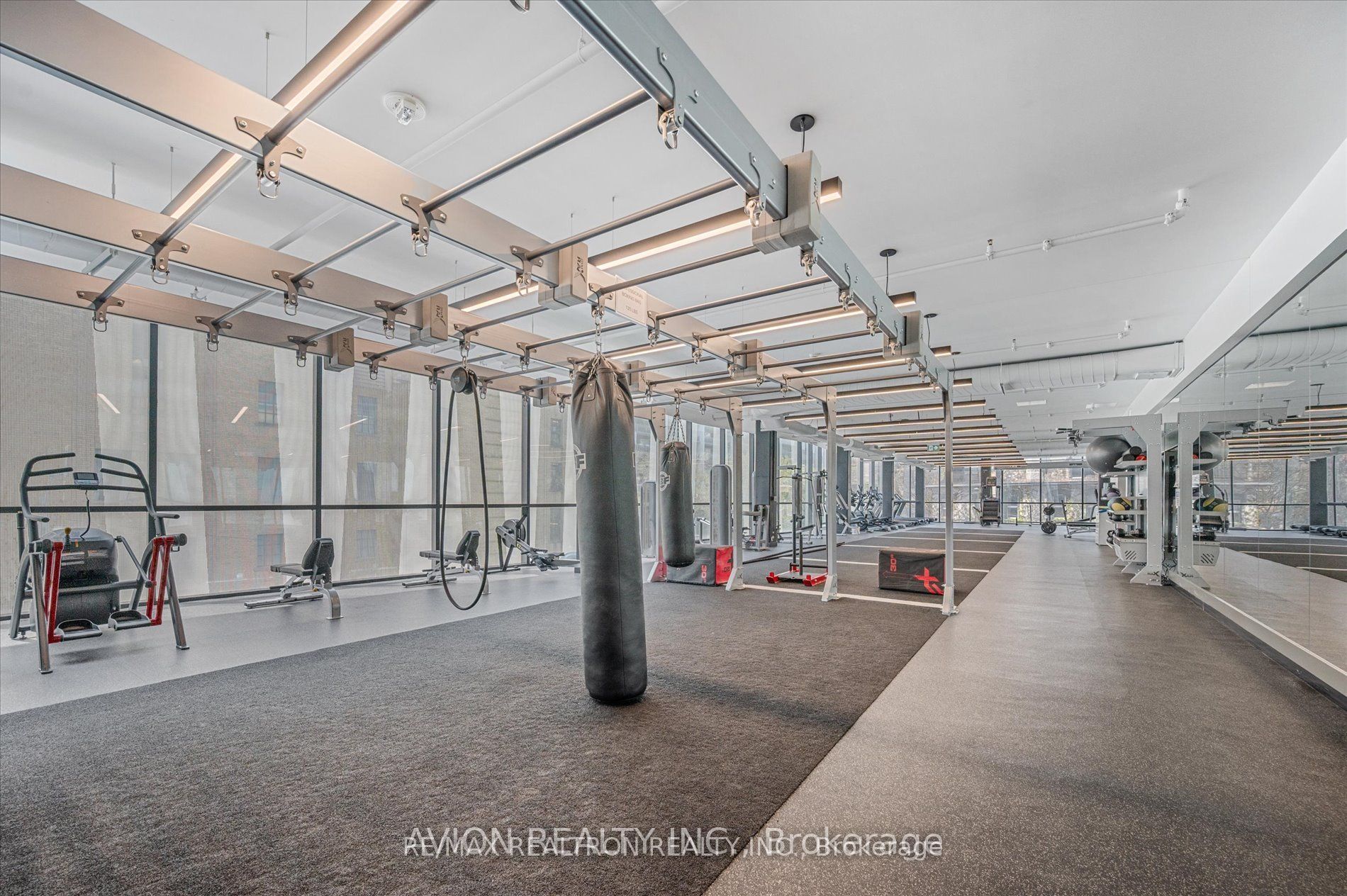 #1016 - 85 Wood Street Property Photo 15