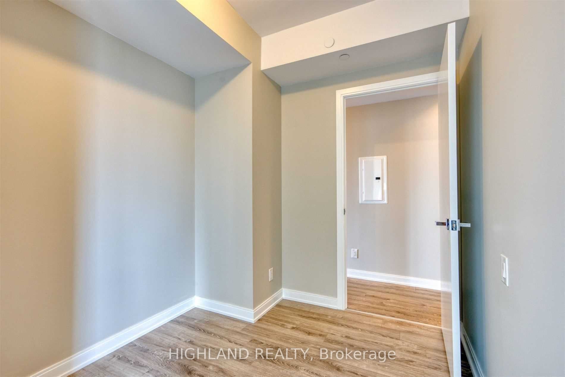 42 Charles Street E 2507 Property Photo 9