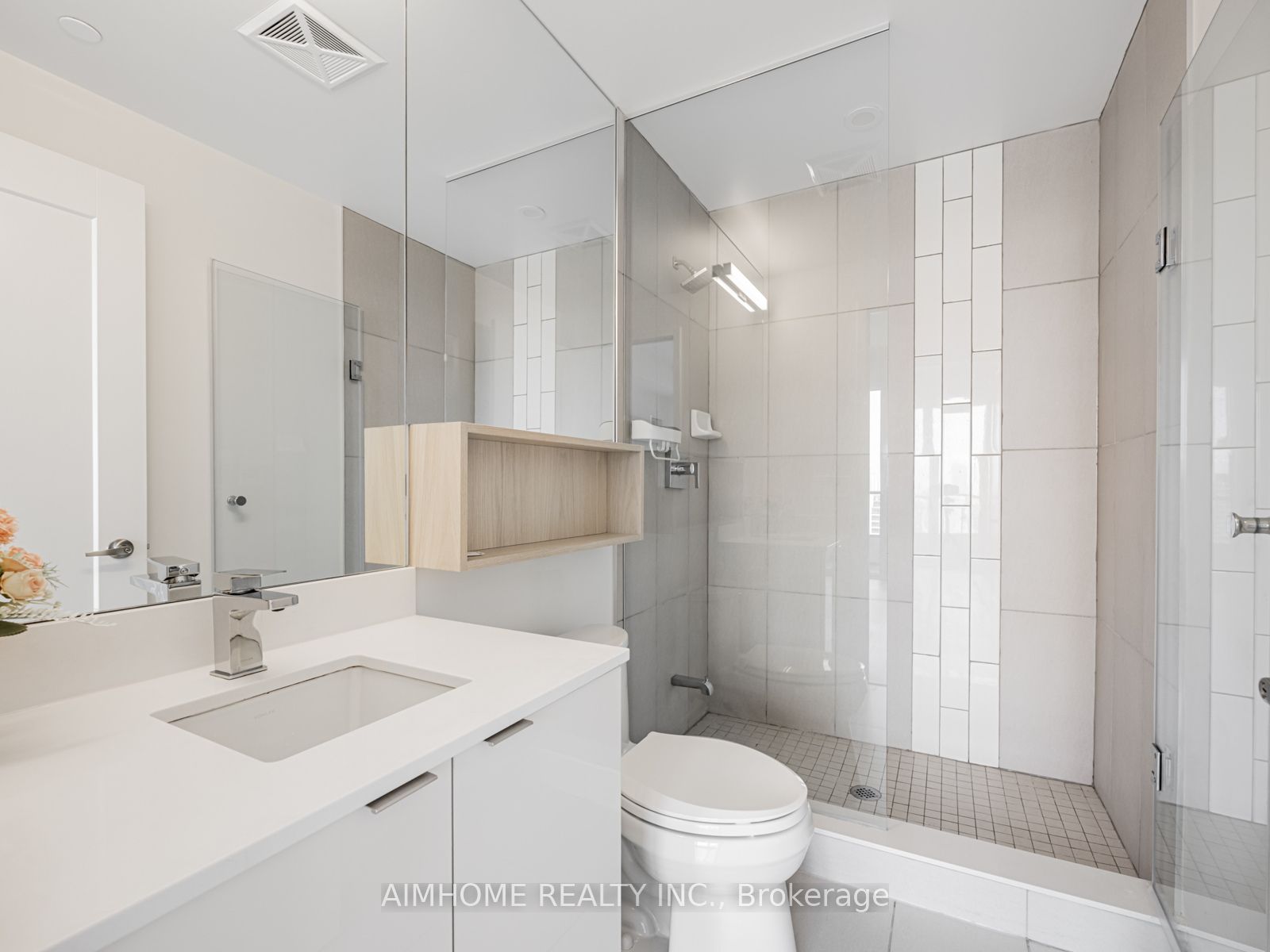 #2116 - 70 Princess Street Property Photo 17