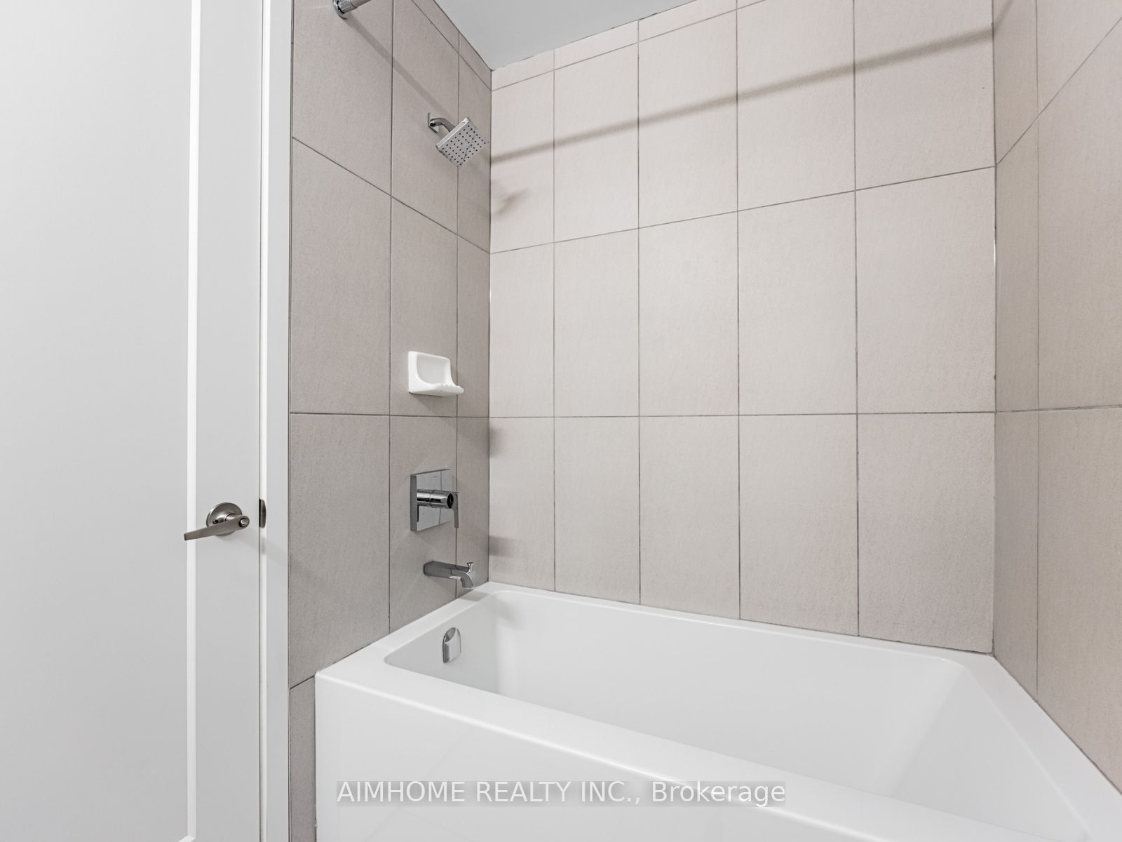 #2116 - 70 Princess Street Property Photo 18