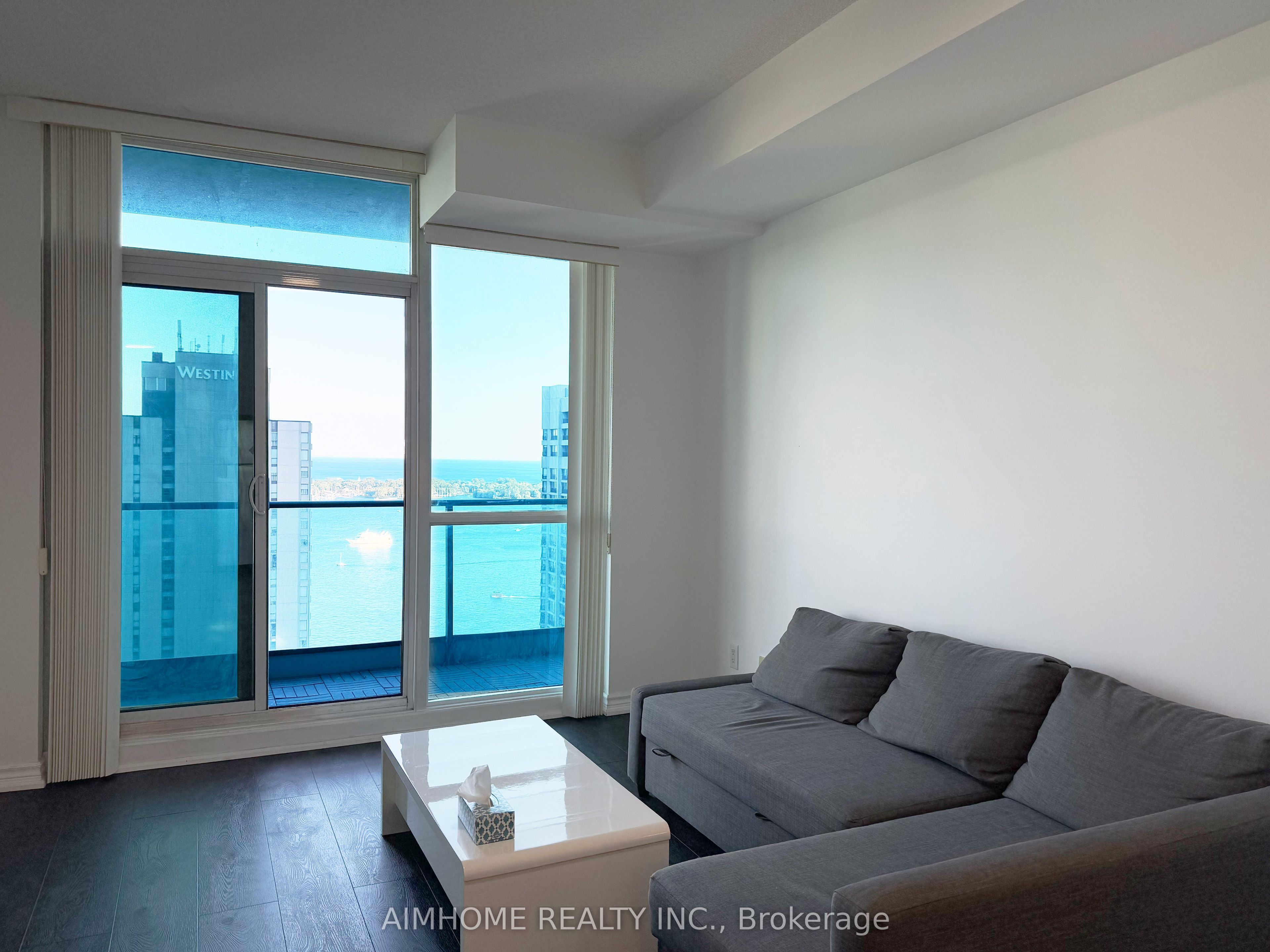 #3210 - 33 Bay Street Property Photo 5