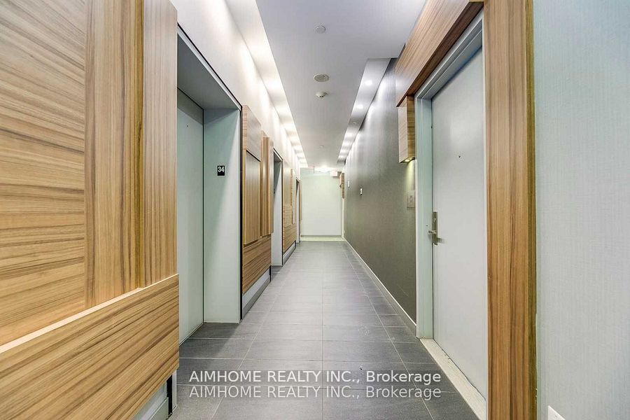 #1606 - 75 St Nicholas Street Property Photo 4