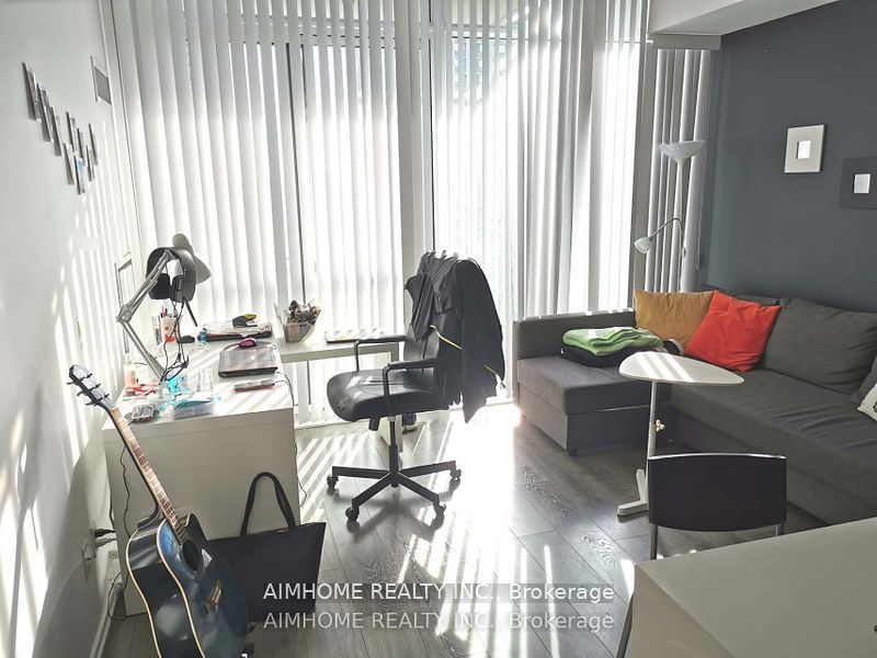 #1606 - 75 St Nicholas Street Property Photo 10