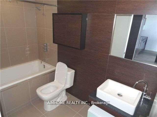 #1606 - 75 St Nicholas Street Property Photo 13