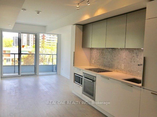 #616 - 85 Wood Street Property Photo 3