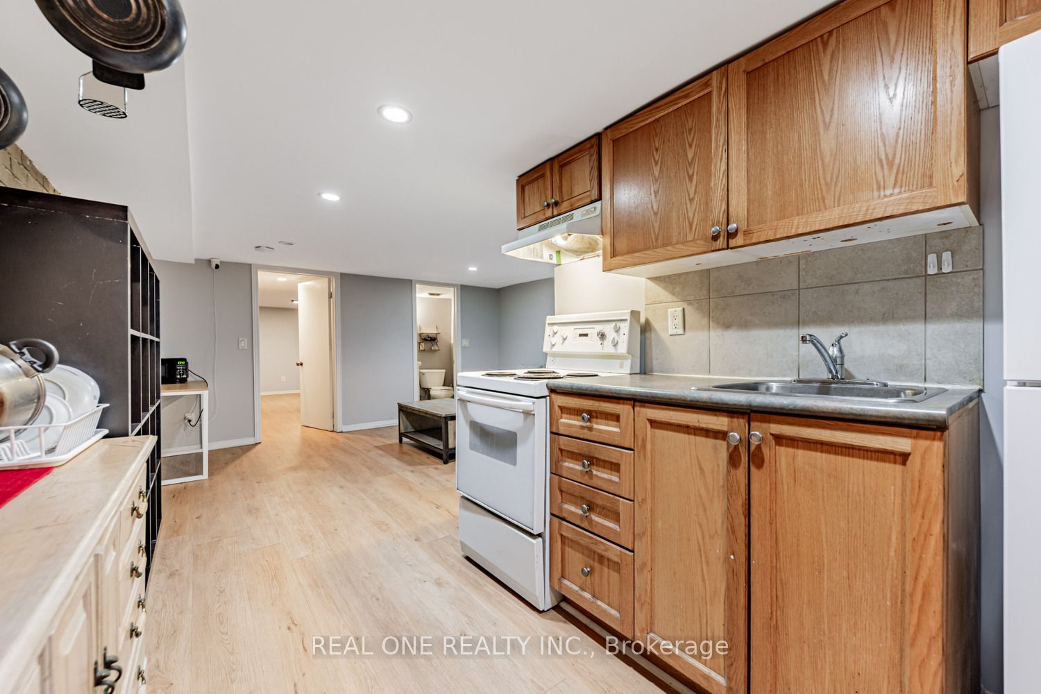 97 Lippincott Street Property Photo 26