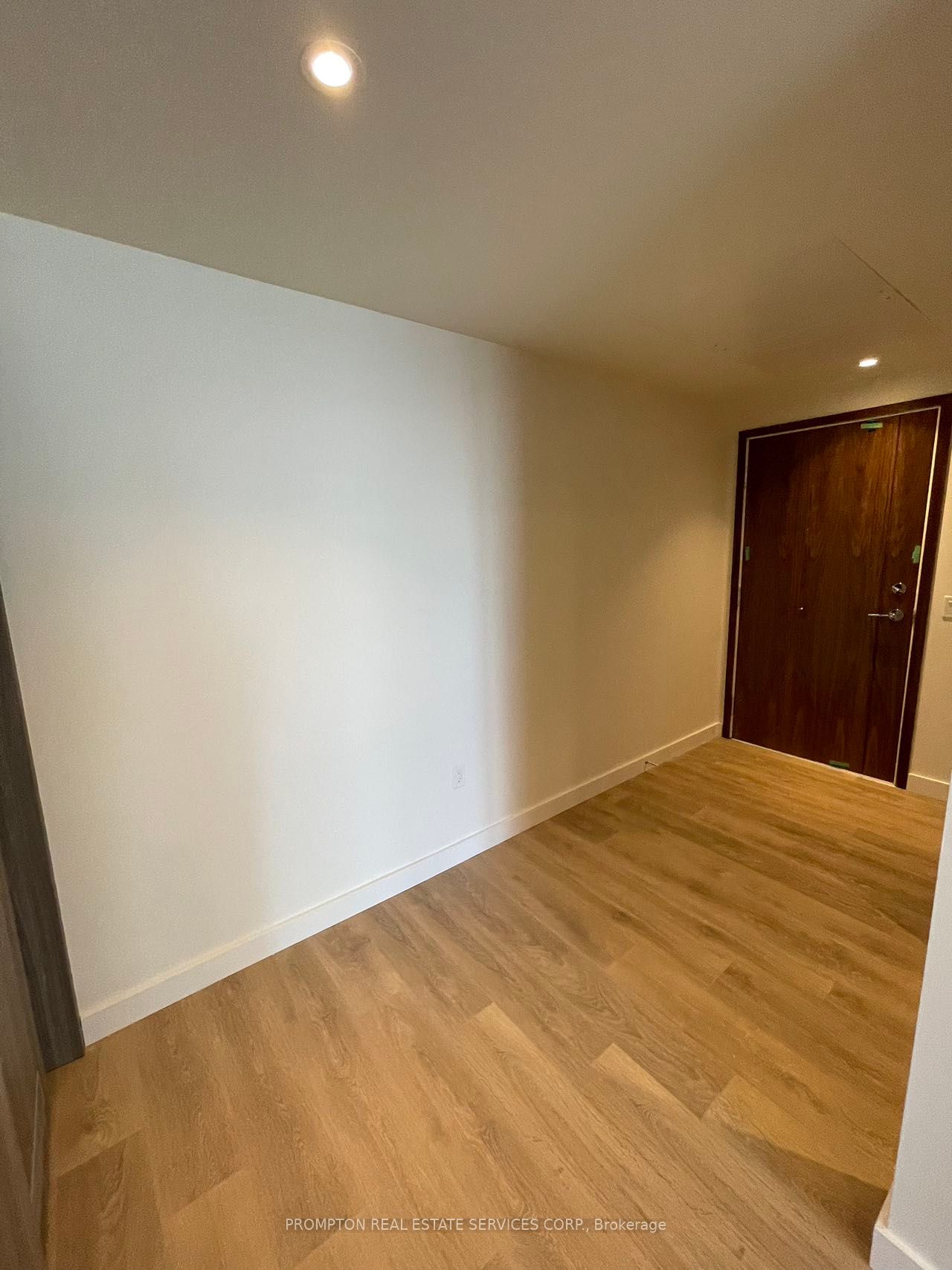 #2215 - 85 Mcmahon Drive Property Photo 6