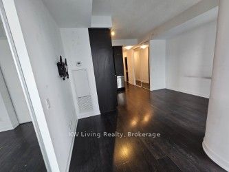 #4012 - 87 Peter Street Property Photo 2