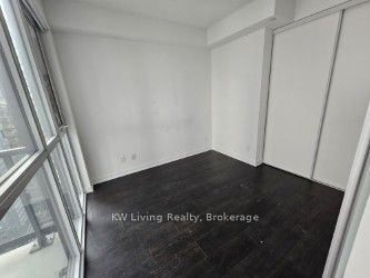 #4012 - 87 Peter Street Property Photo 5