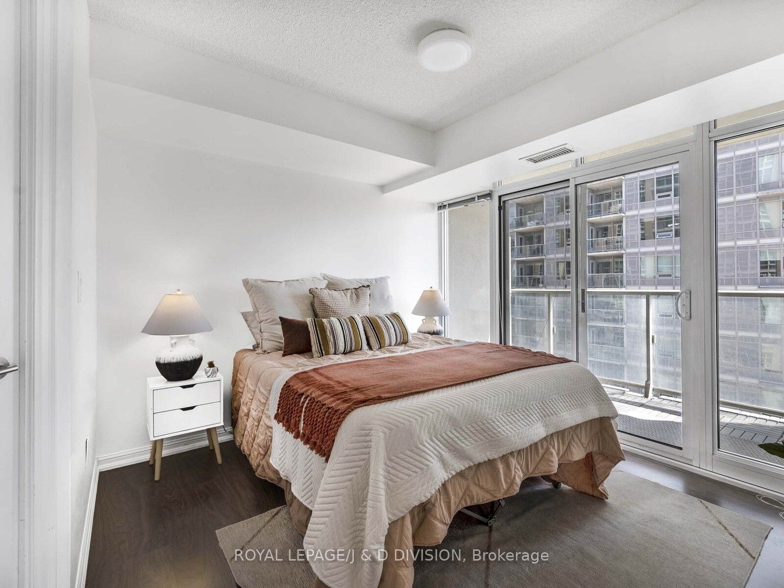 #1202 - 65 East Liberty Street Property Photo 18