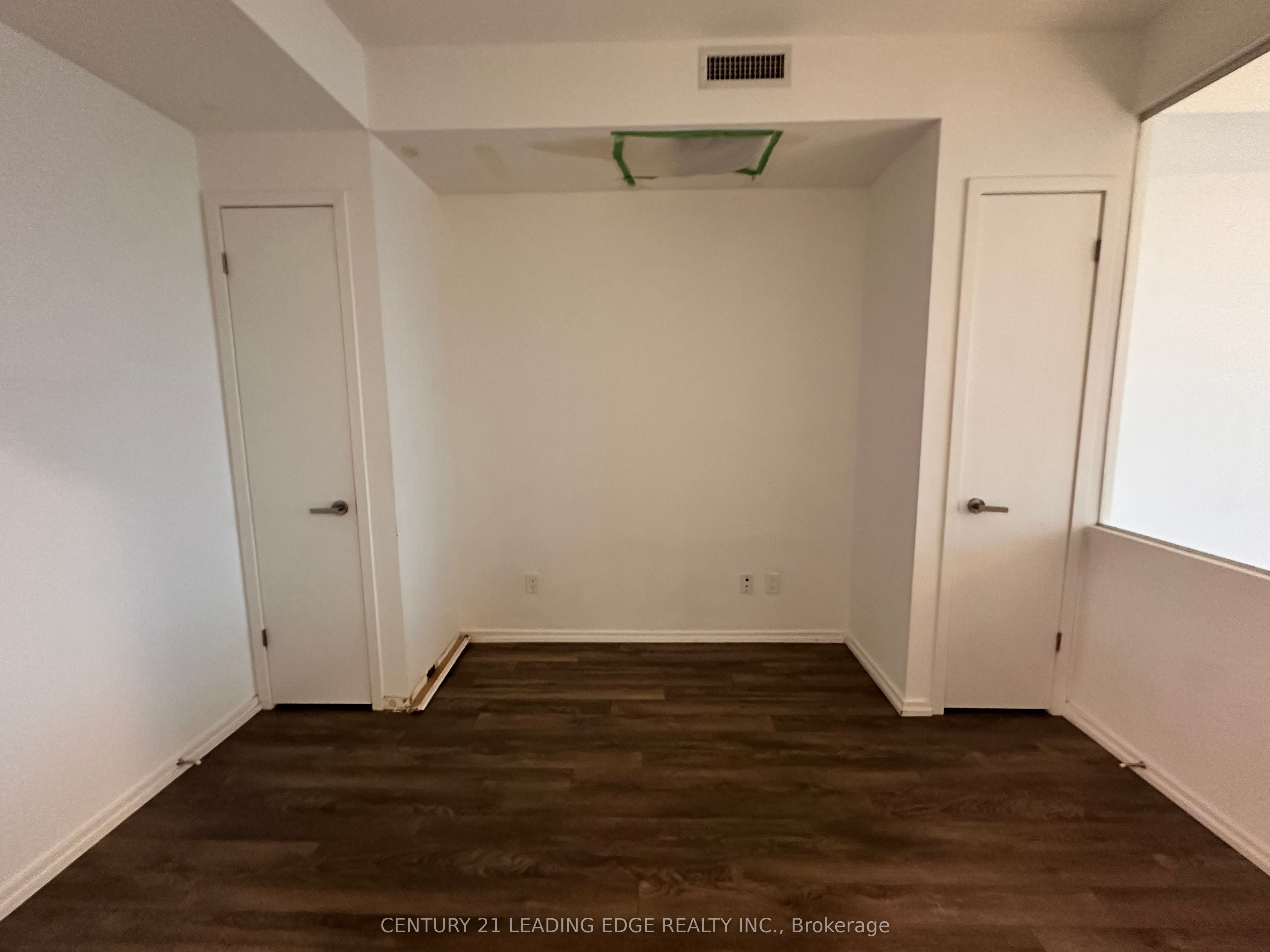 #2603 - 197 Yonge Street Property Photo 8