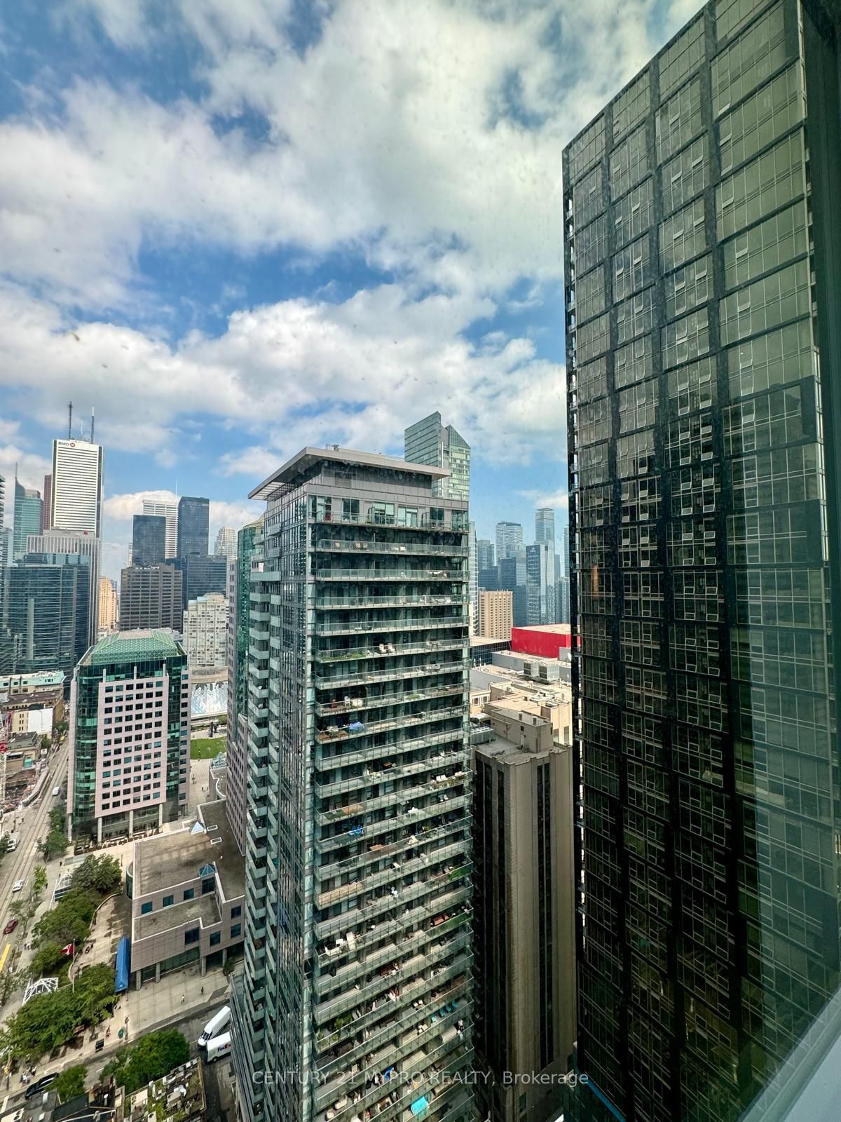 #3001 - 327 King Street Property Photo 12