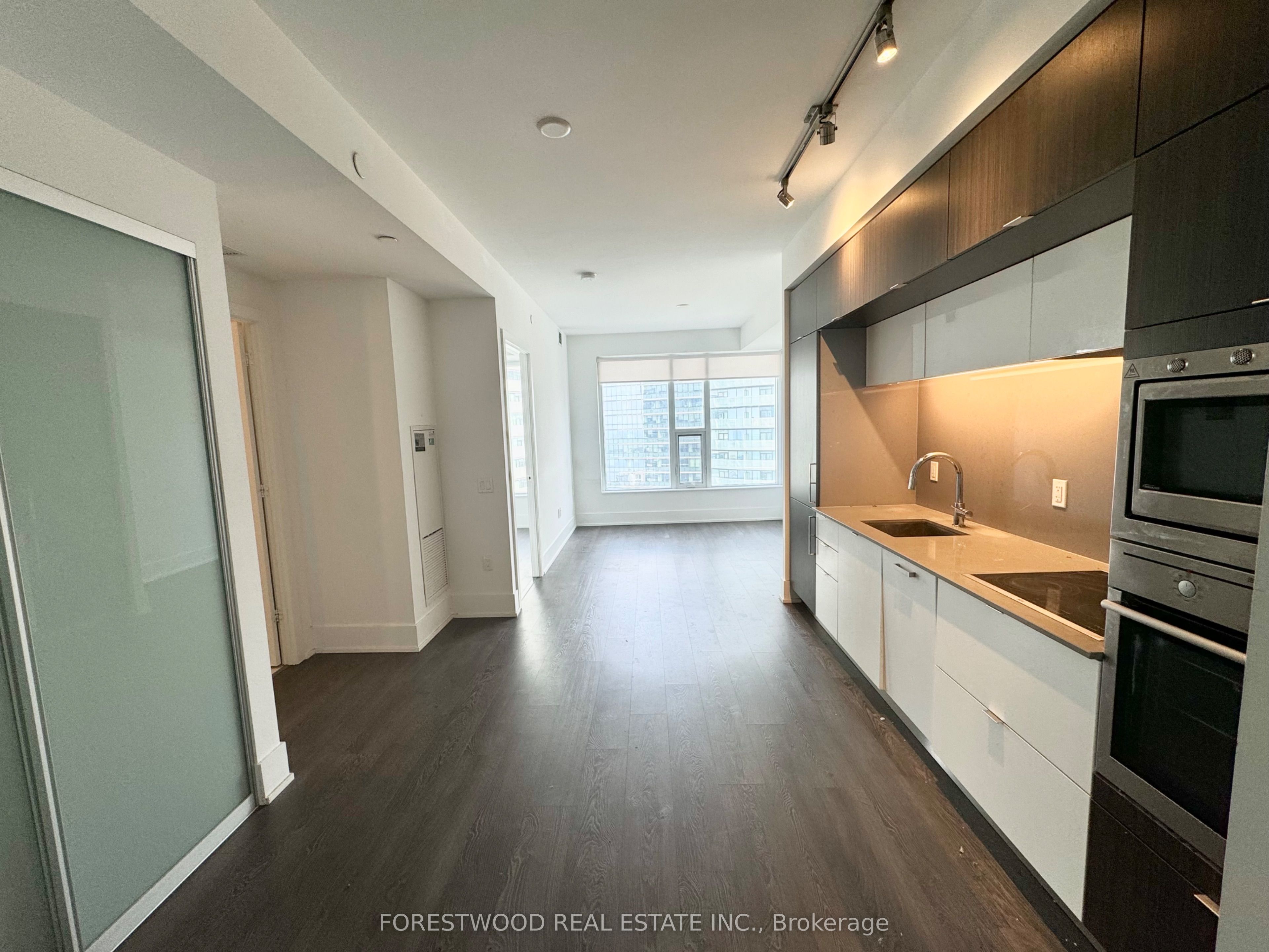 10 York Street 4502 Property Photo 2