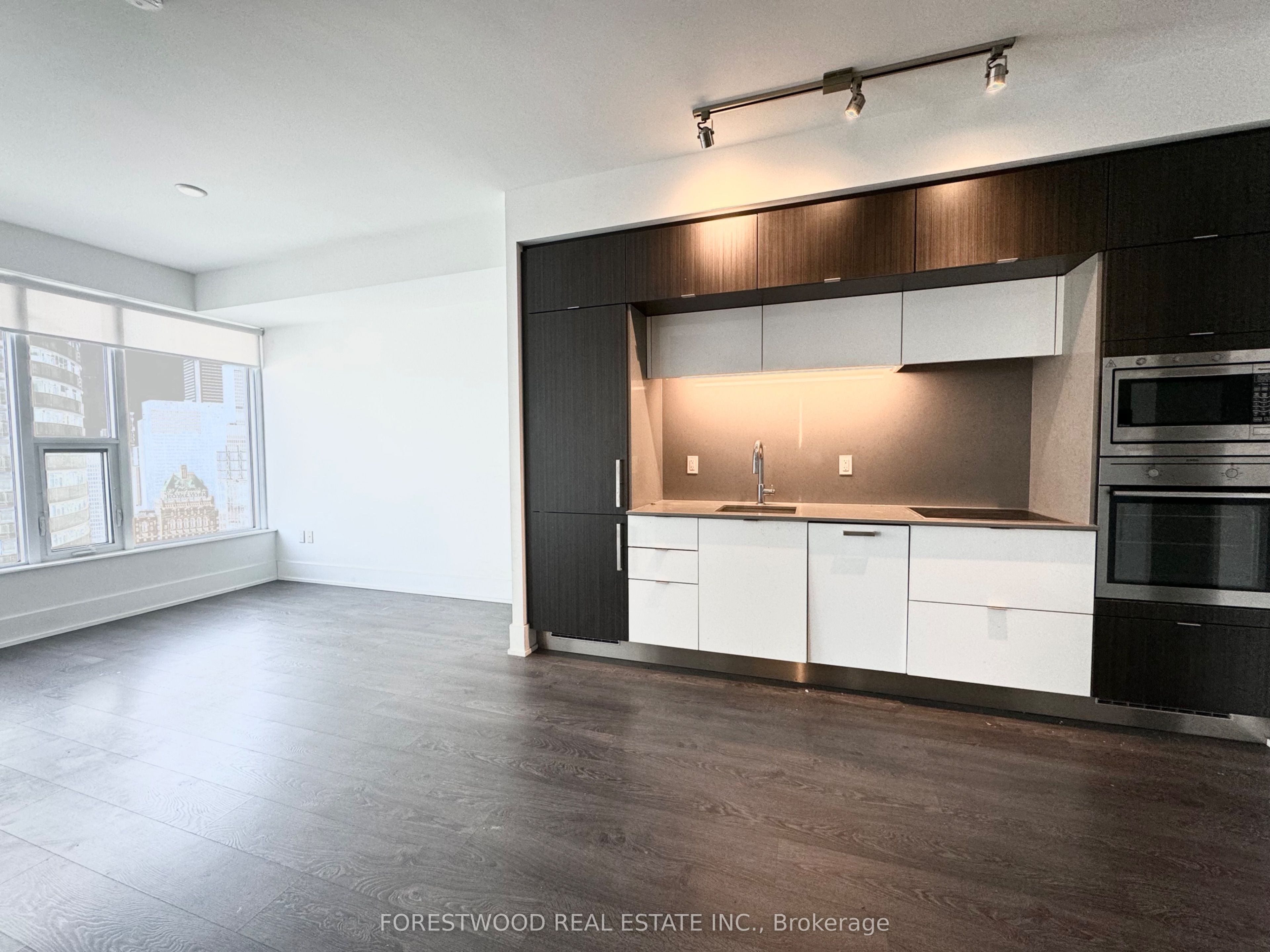 10 York Street 4502 Property Photo 4
