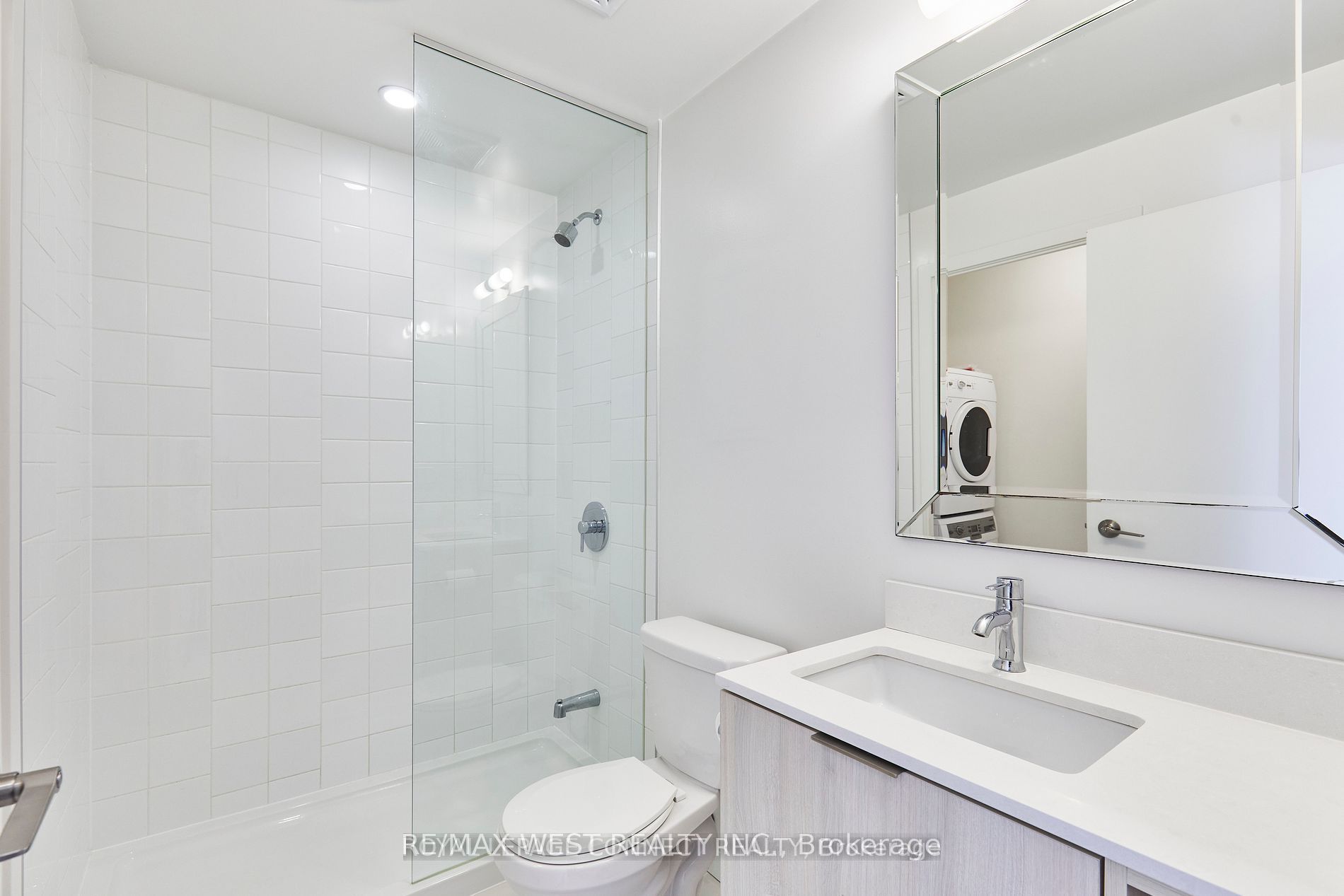 #521 - 52 Forest Manor Road Property Photo 16