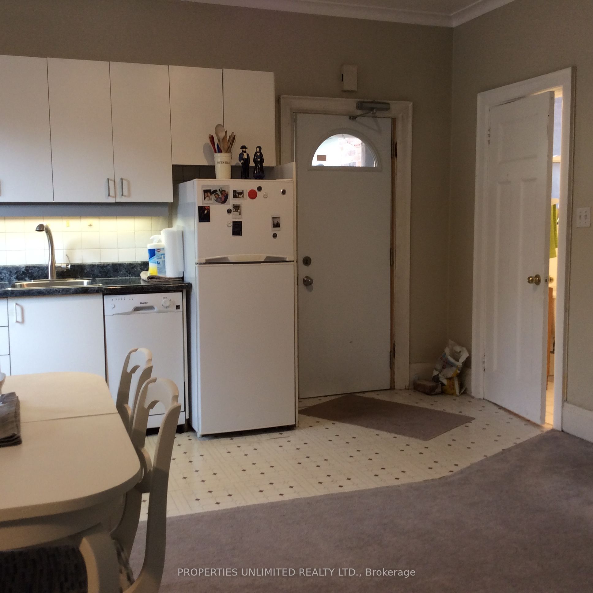 #1mr - 622 Huron Street Property Photo 3
