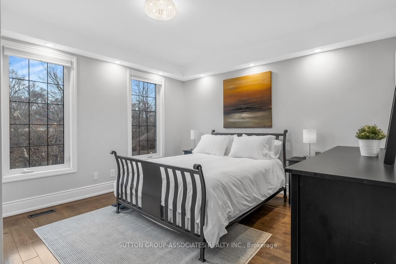 204 Macpherson Avenue Property Photo 16