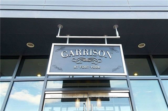 #528 - 169 Fort York Boulevard Property Photo 2
