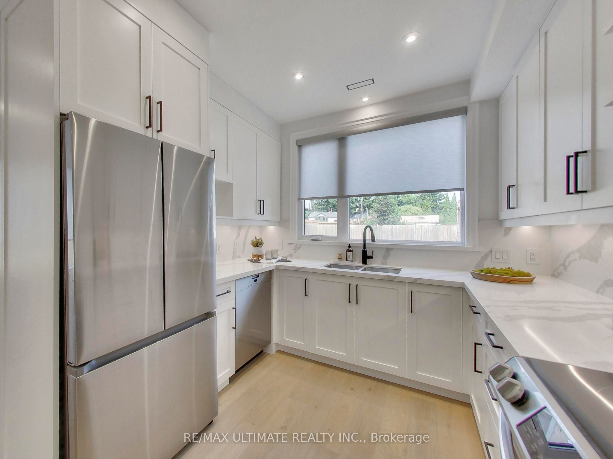 #101 - 387 Glenholme Avenue Property Photo 14