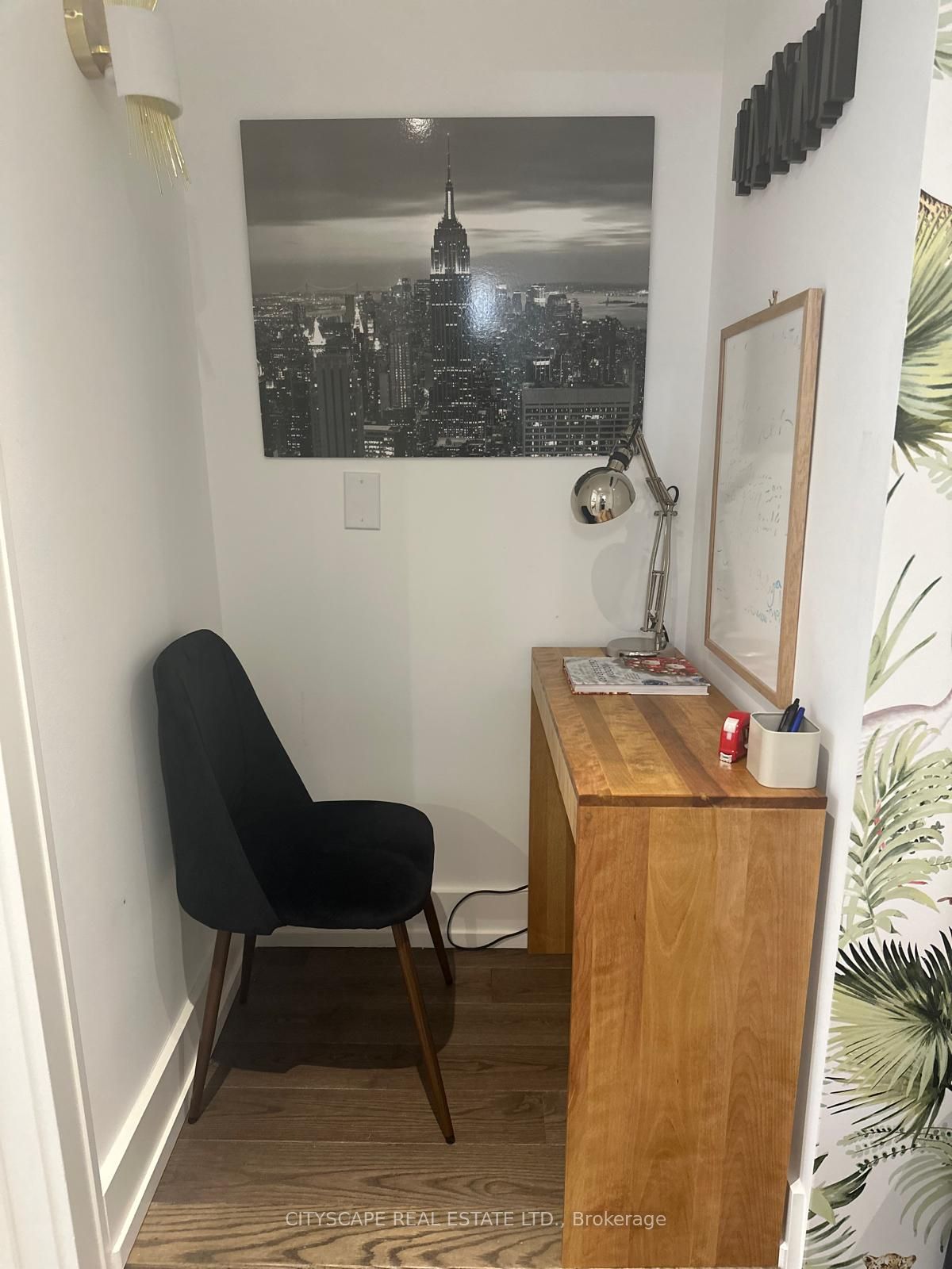 #b - 703 Markham Street Property Photo 18