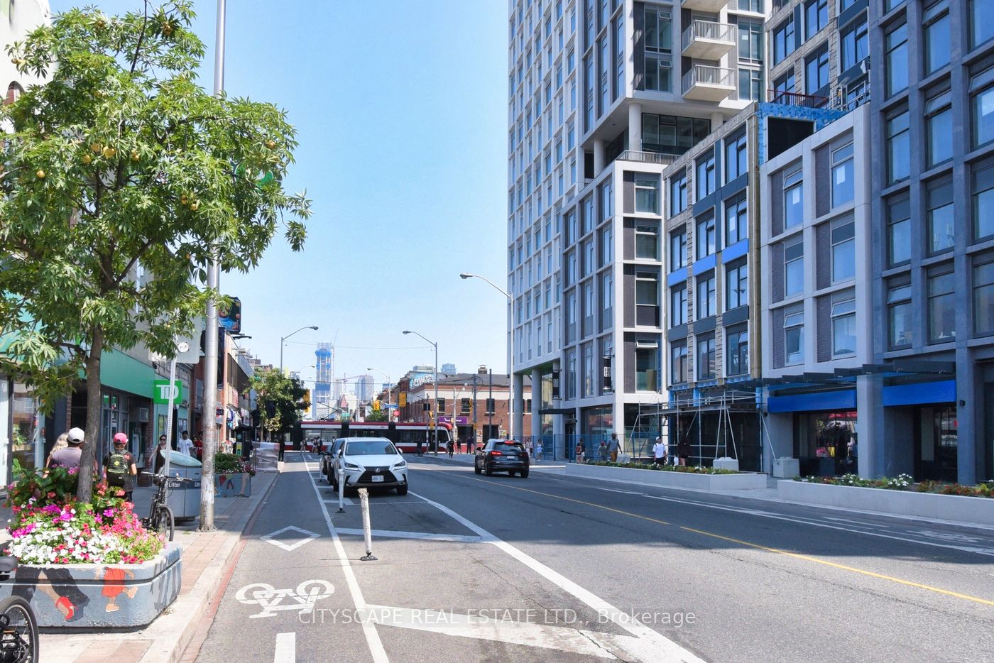 #b - 703 Markham Street Property Photo 23