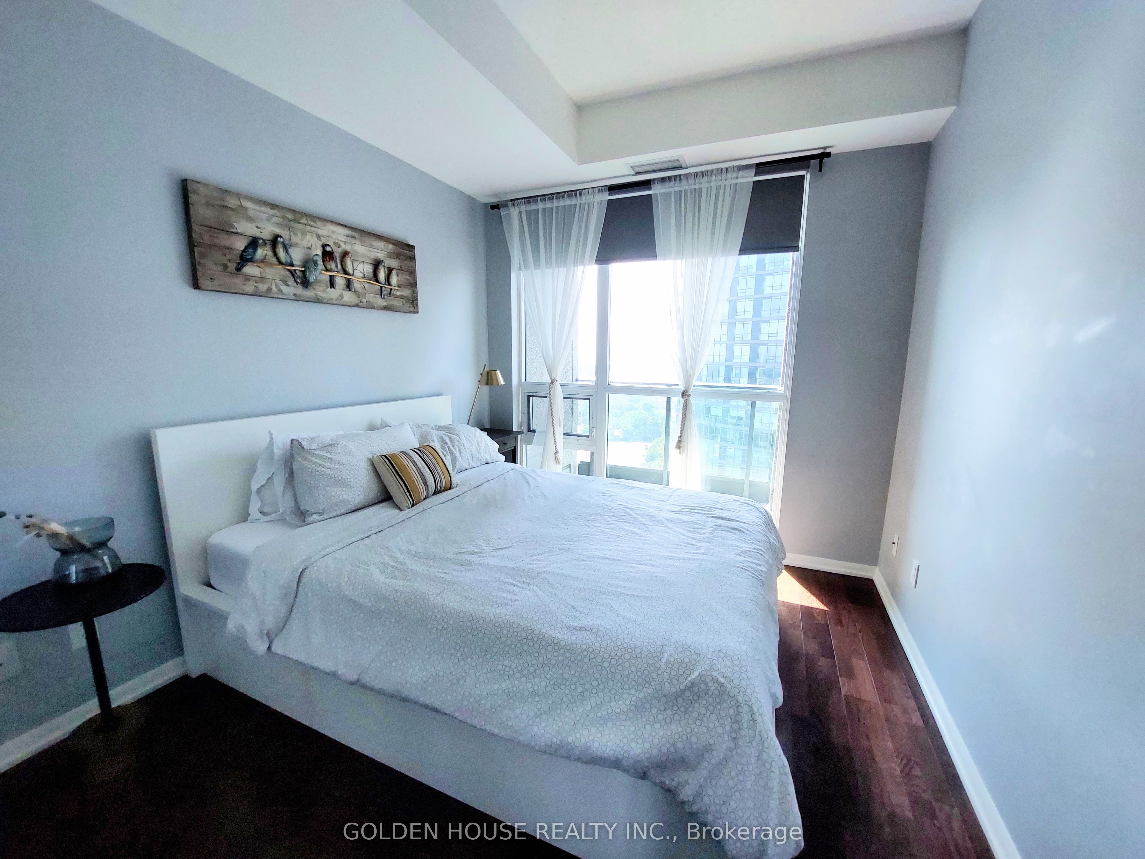 #2309 - 215 Fort York Boulevard Property Photo 5