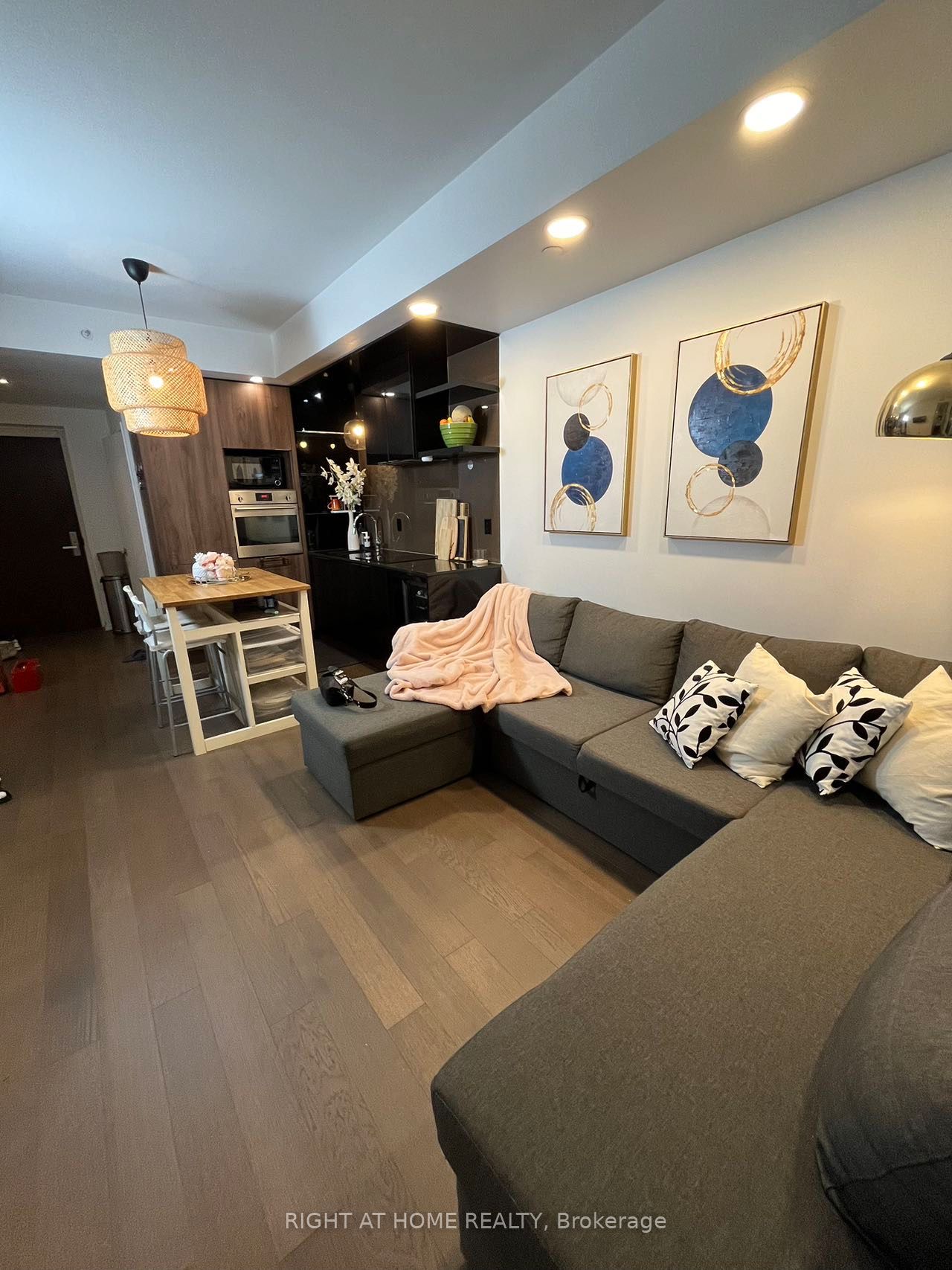 #1207 - 70 Temperance Street Property Photo 6