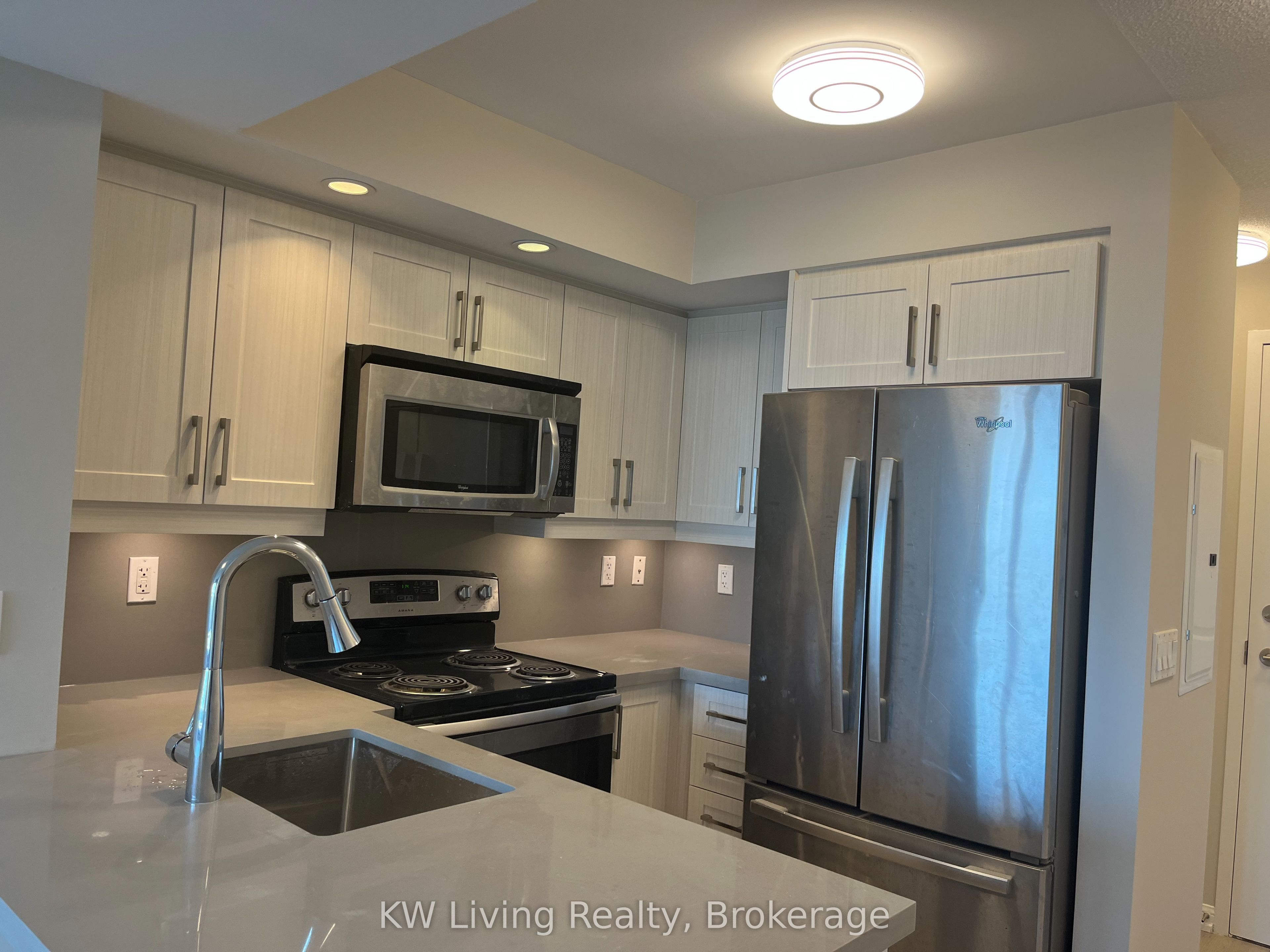 #604 - 75 East Liberty Street Property Photo 2