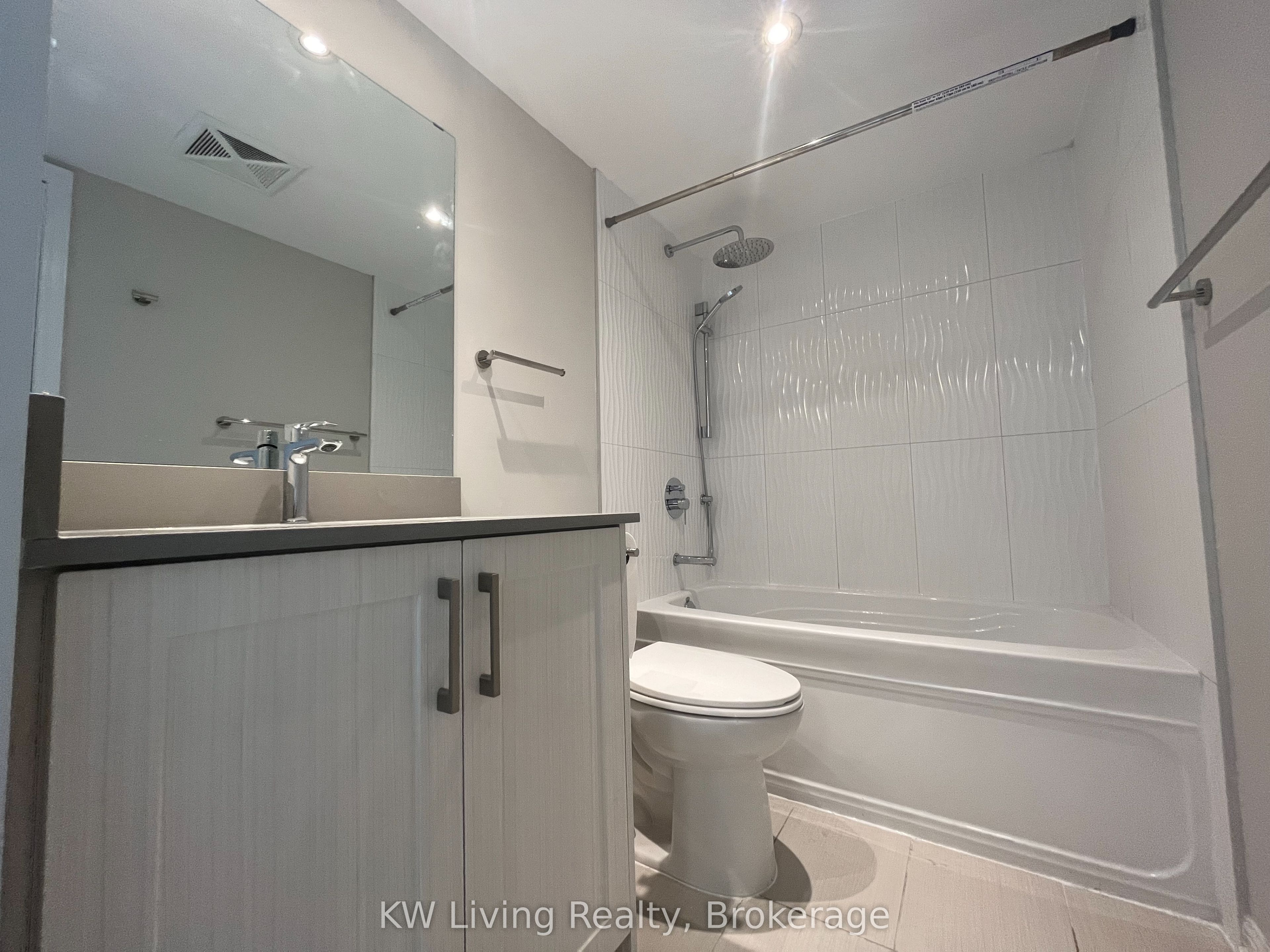 #604 - 75 East Liberty Street Property Photo 6