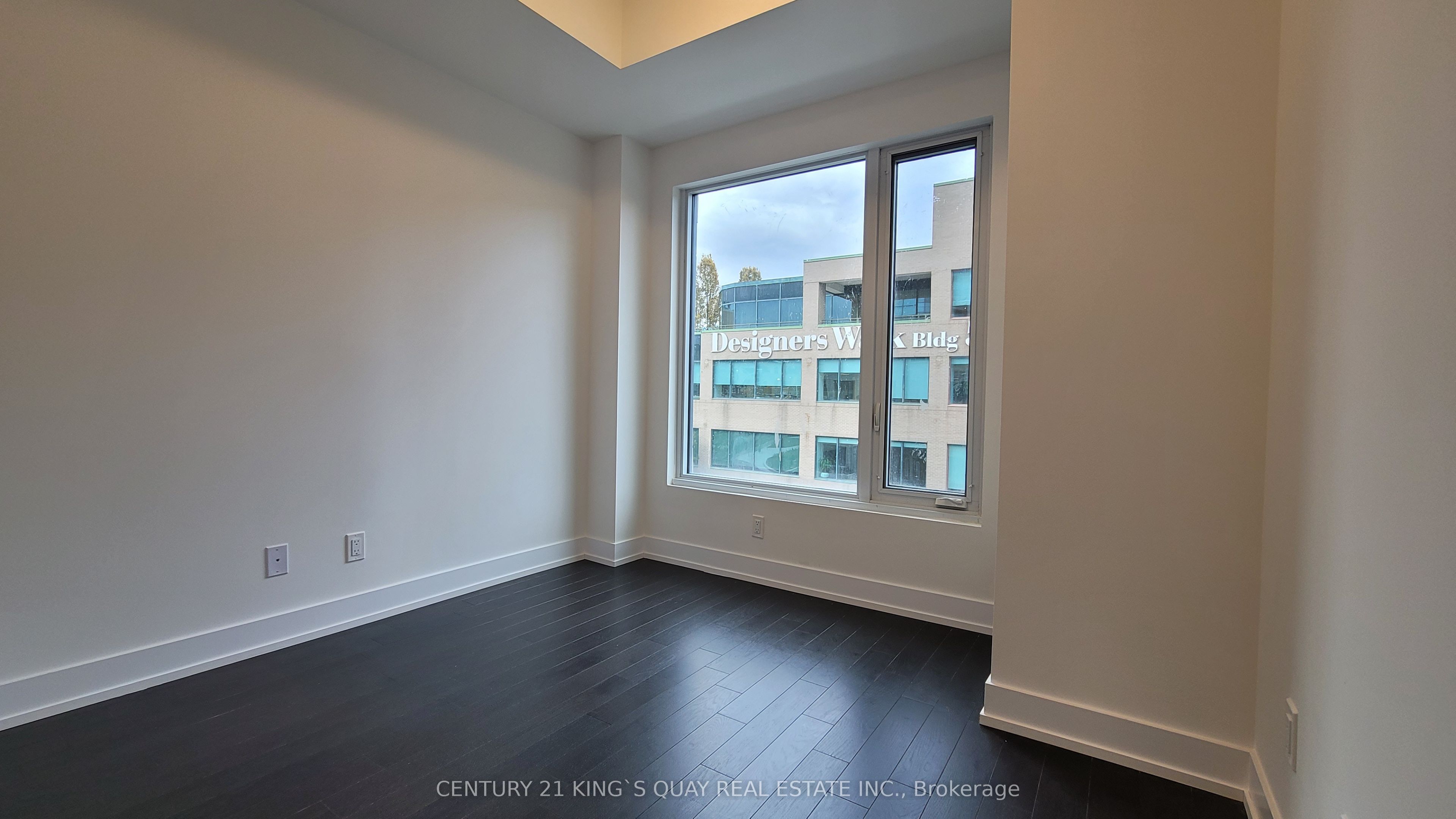 #th3 - 175 Pears Avenue Property Photo 10
