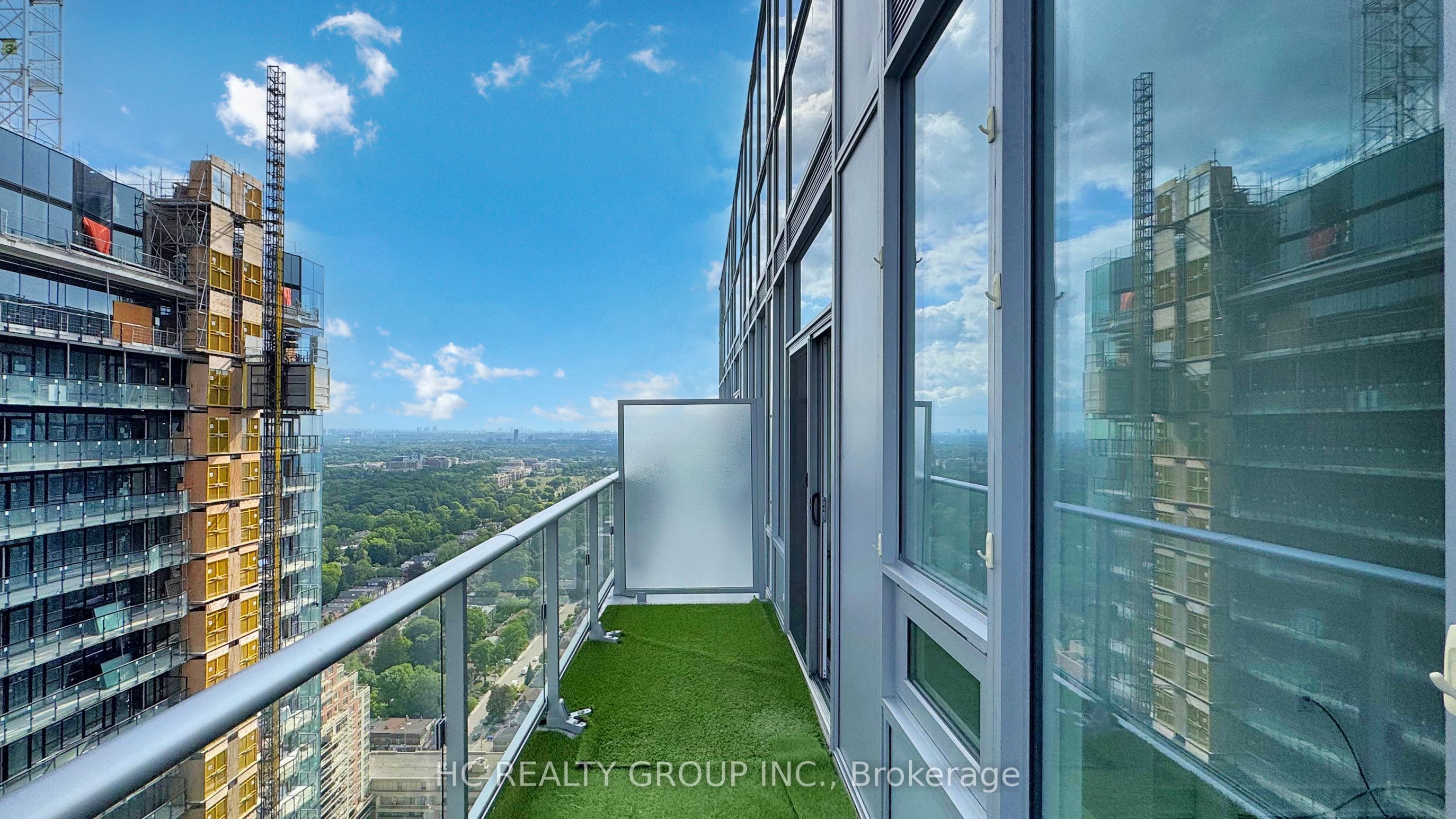 #ph01 Nt - 99 Broadway Avenue Property Photo 15