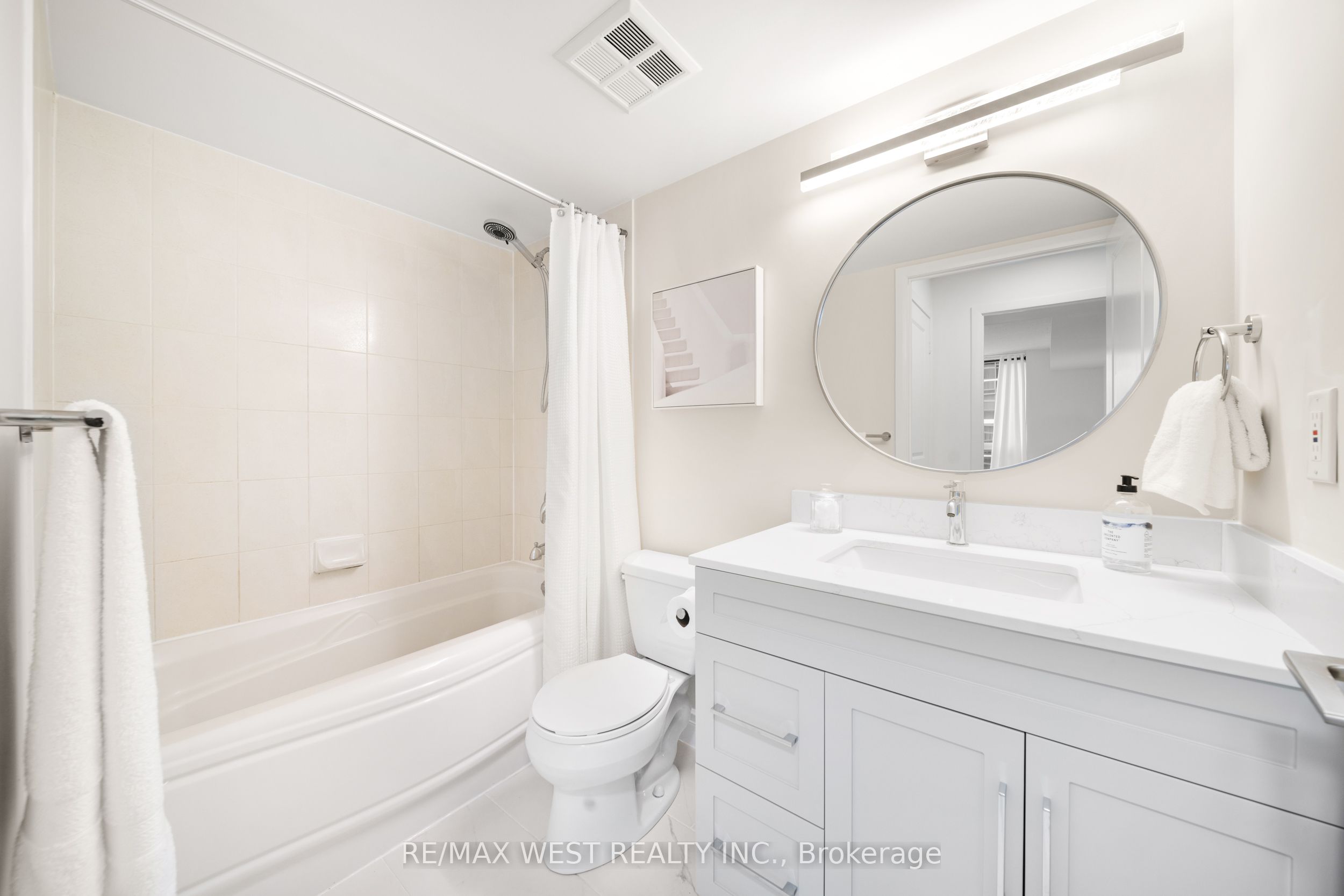 4978 Yonge Street 1912 Property Photo 13