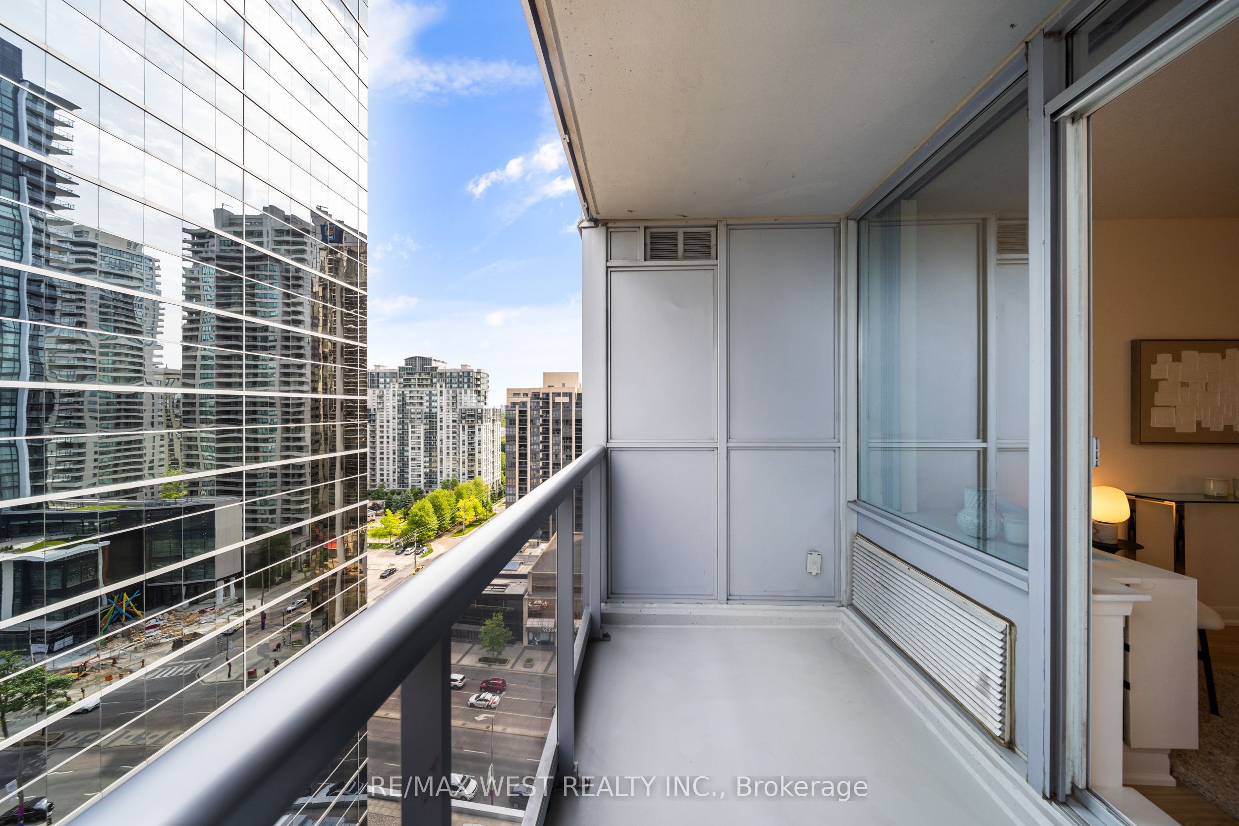 4978 Yonge Street 1912 Property Photo 15