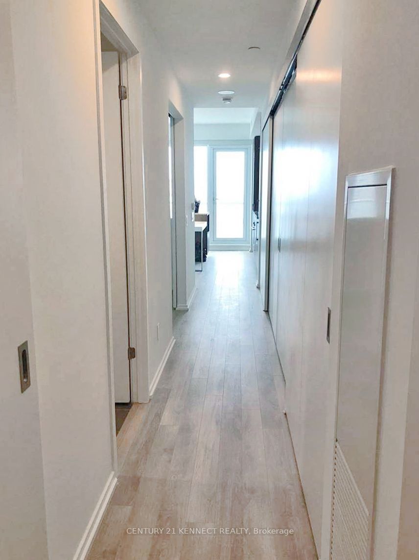 #3310 - 197 Yonge Street Property Photo 8