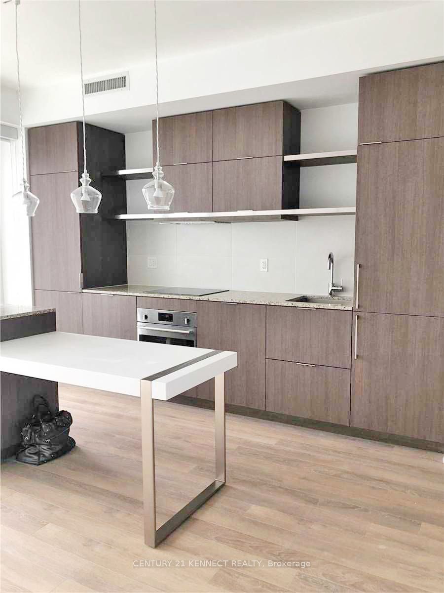 #3310 - 197 Yonge Street Property Photo 10