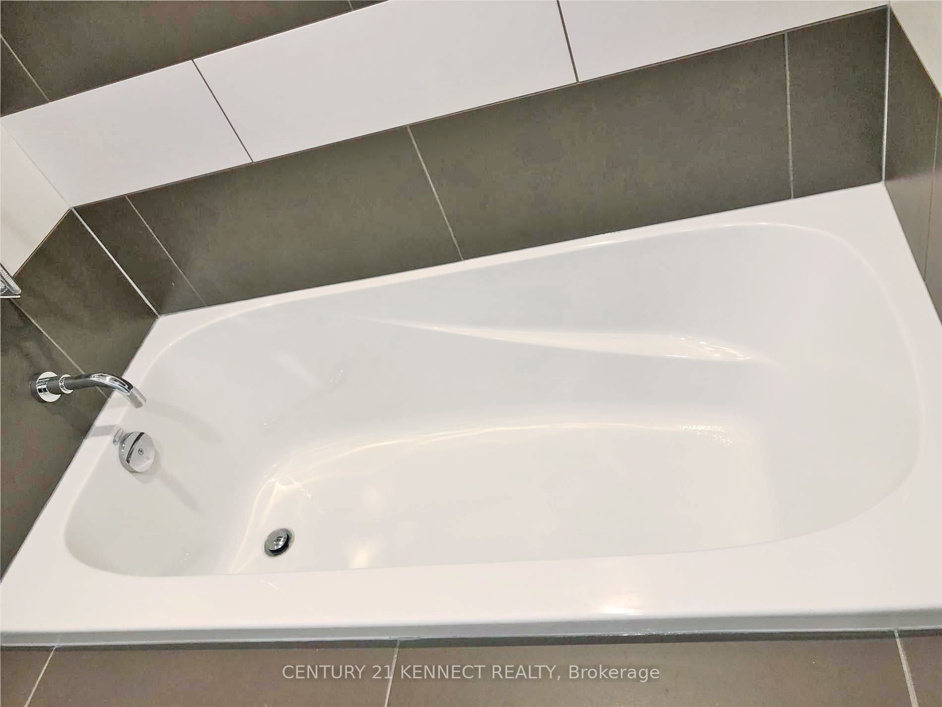 #3310 - 197 Yonge Street Property Photo 14