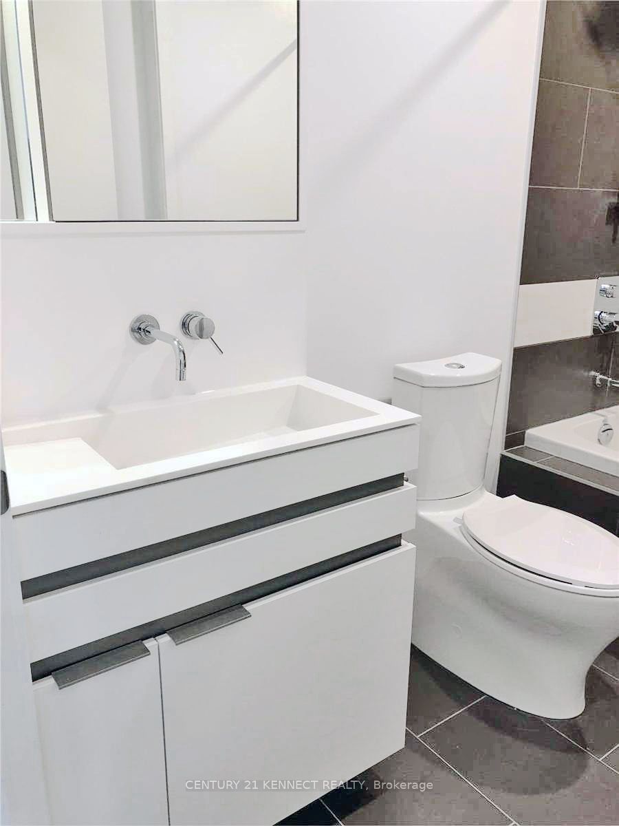 #3310 - 197 Yonge Street Property Photo 15