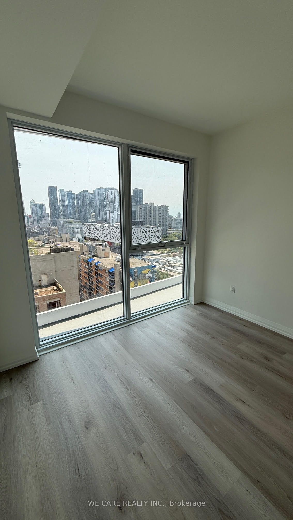 #1208 - 280 Dundas Street Property Photo 5