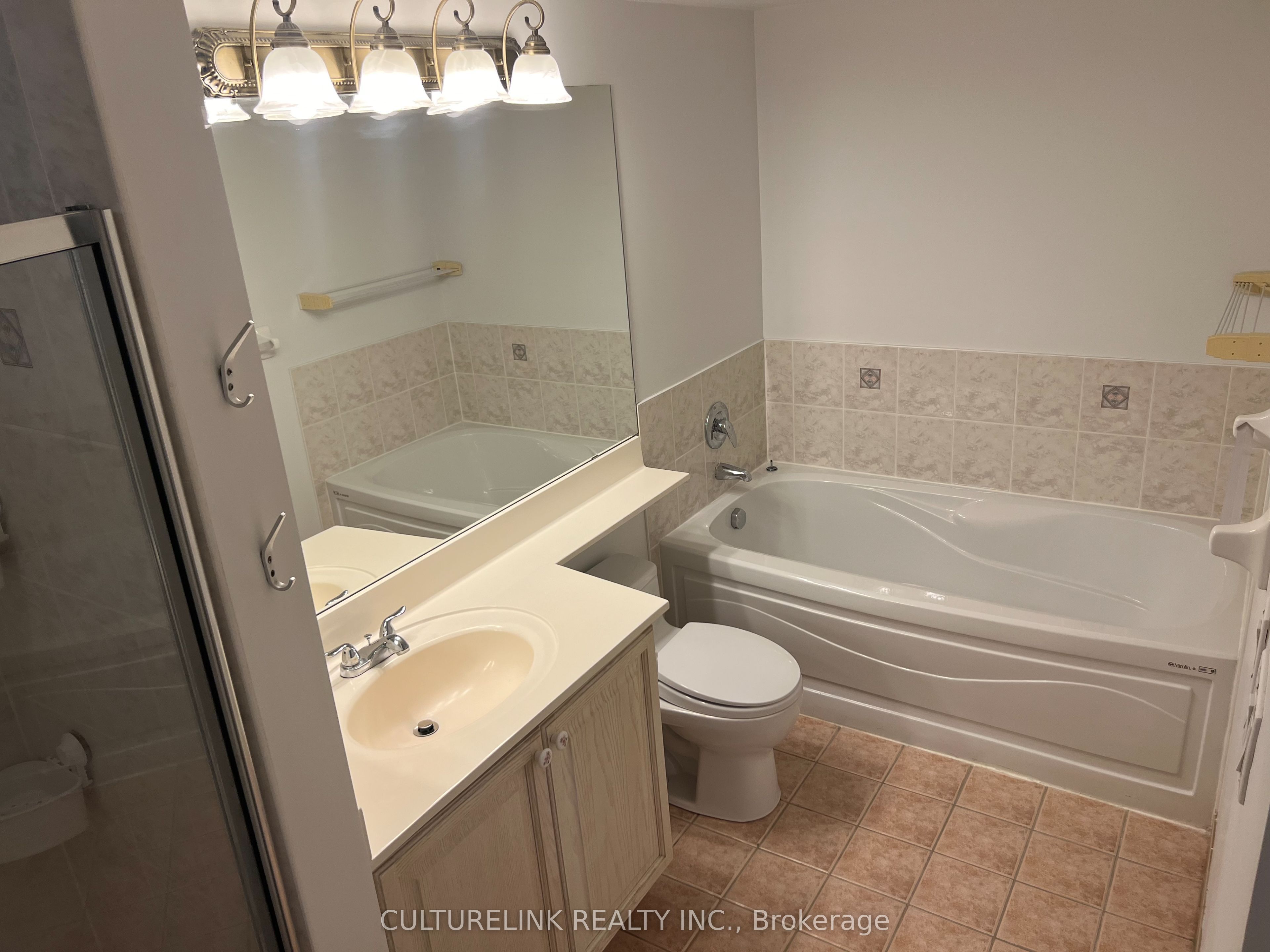 #2116 - 18 Sommerset Way Property Photo 19