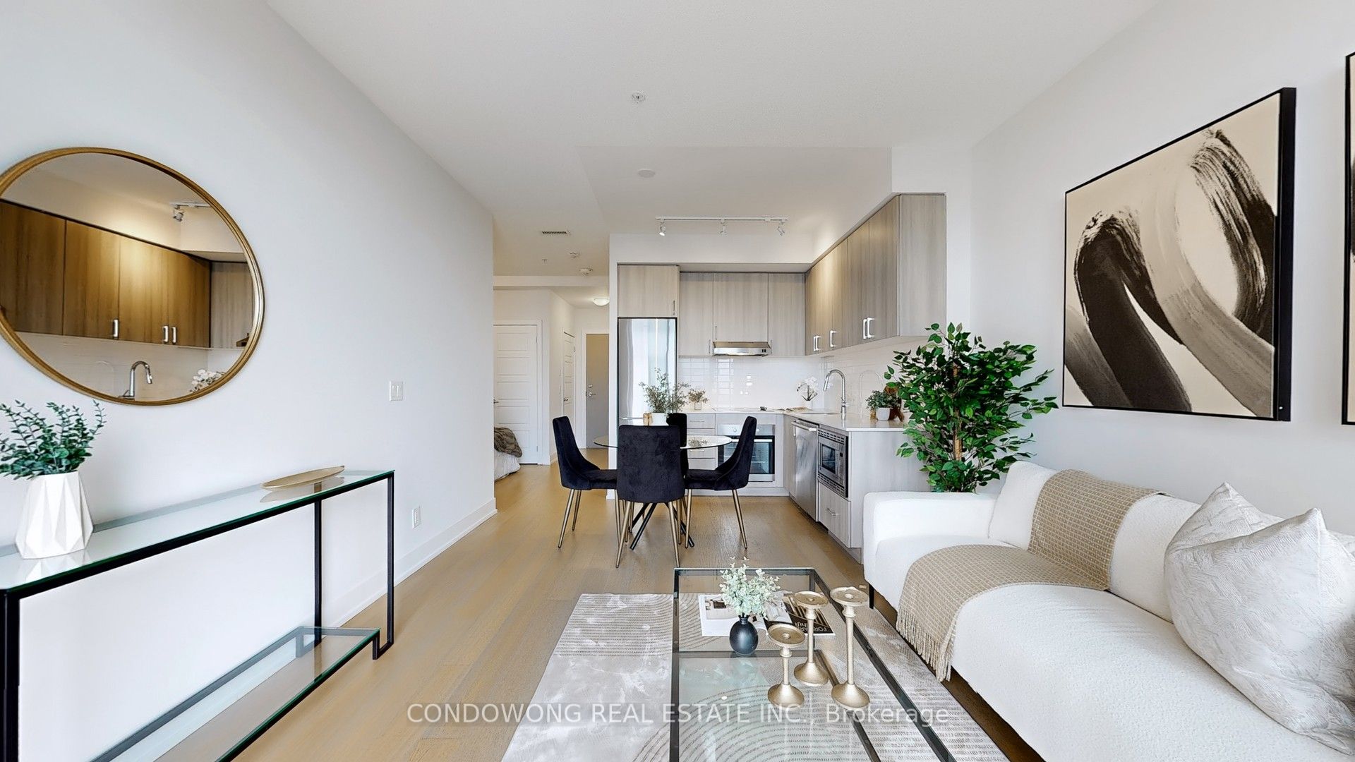 #904 - 7 Kenaston Gardens Property Photo 3
