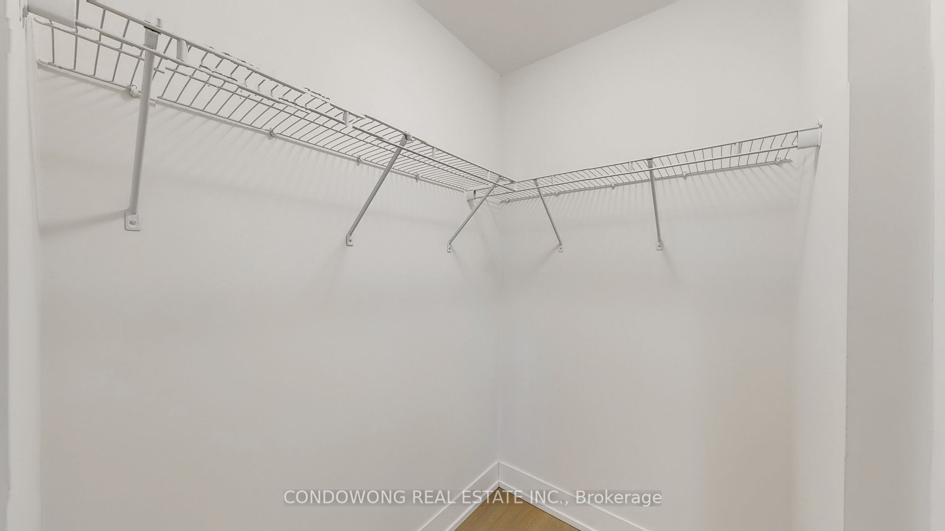 #904 - 7 Kenaston Gardens Property Photo 13