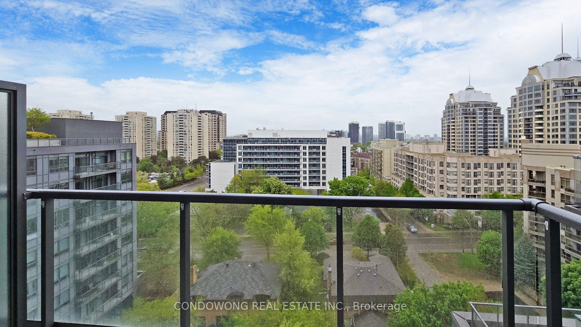 #904 - 7 Kenaston Gardens Property Photo 15
