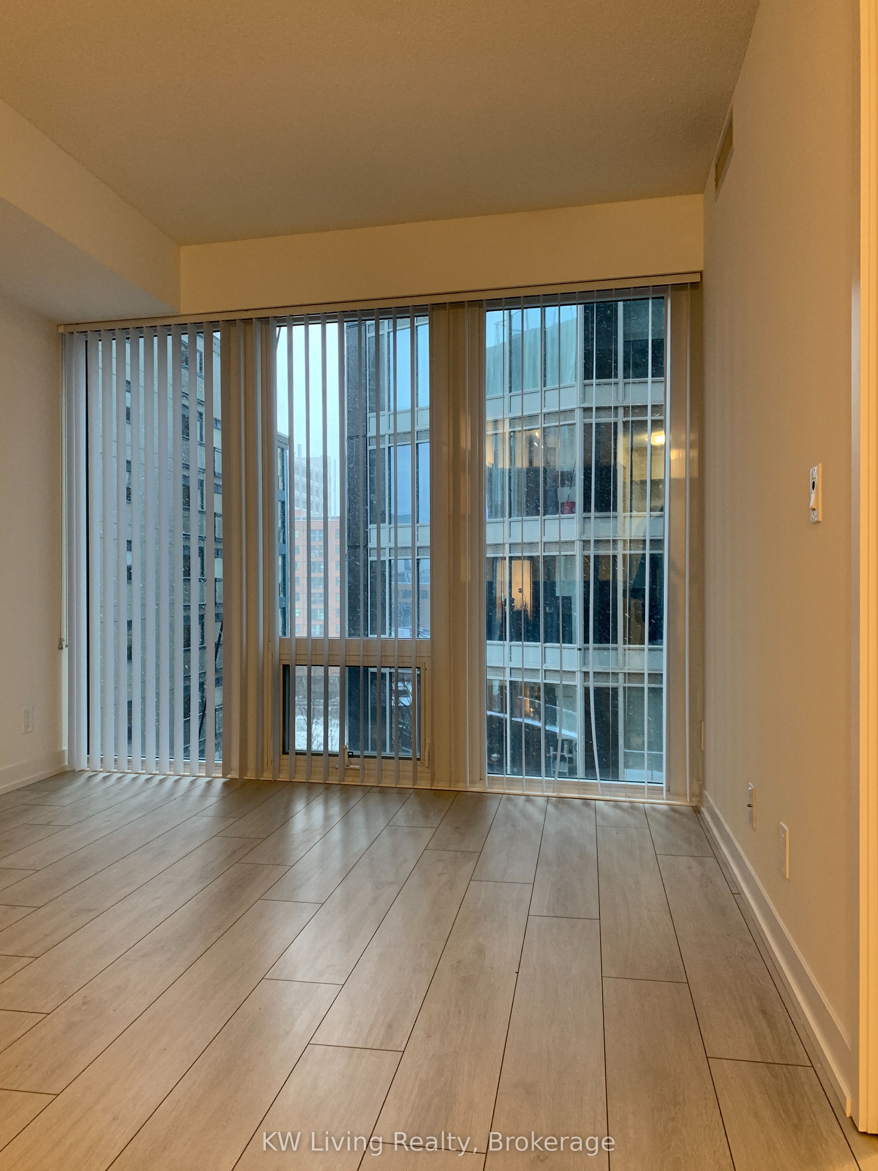 #701 - 60 Shuter Street Property Photo 3