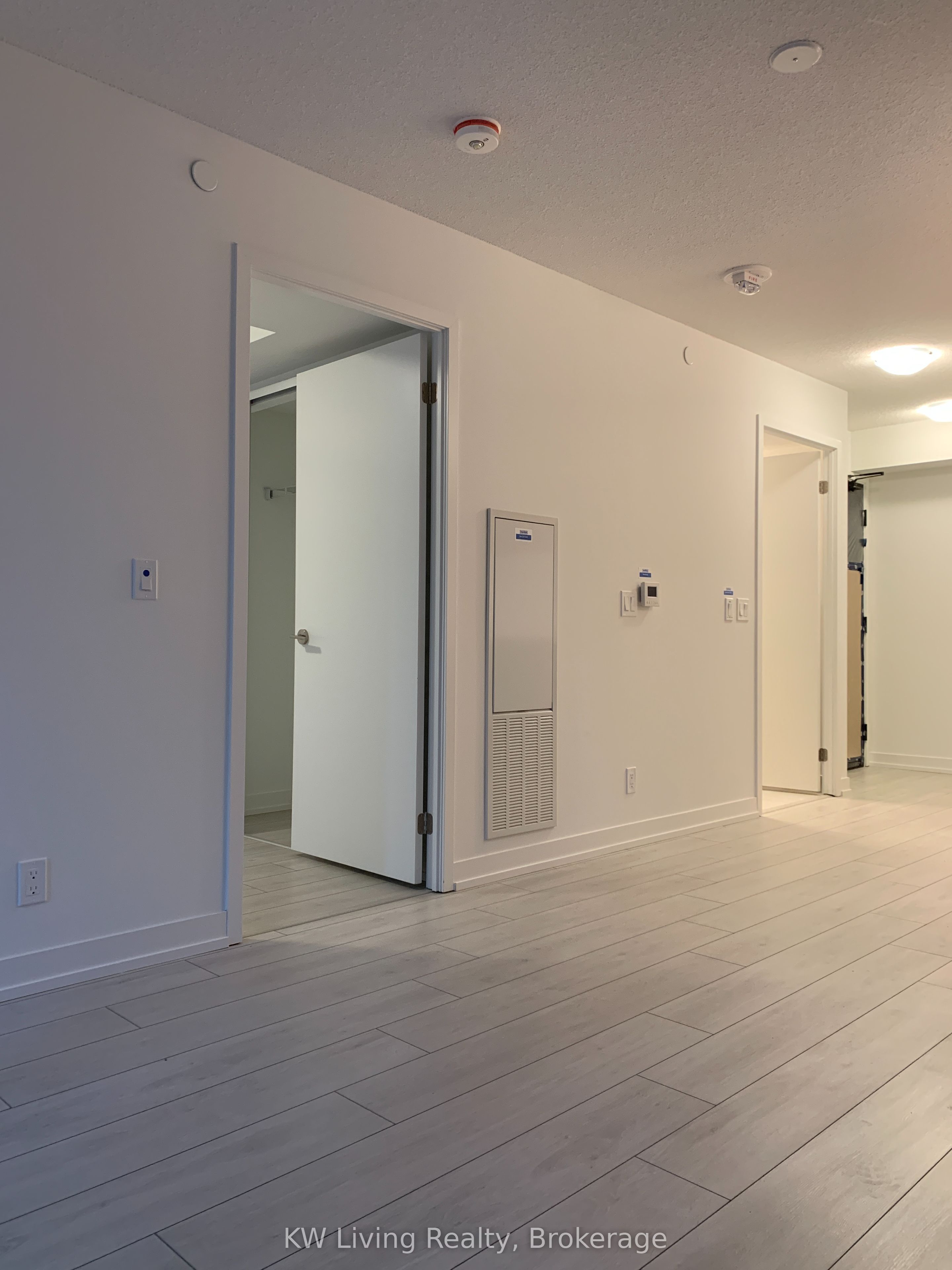 #701 - 60 Shuter Street Property Photo 16