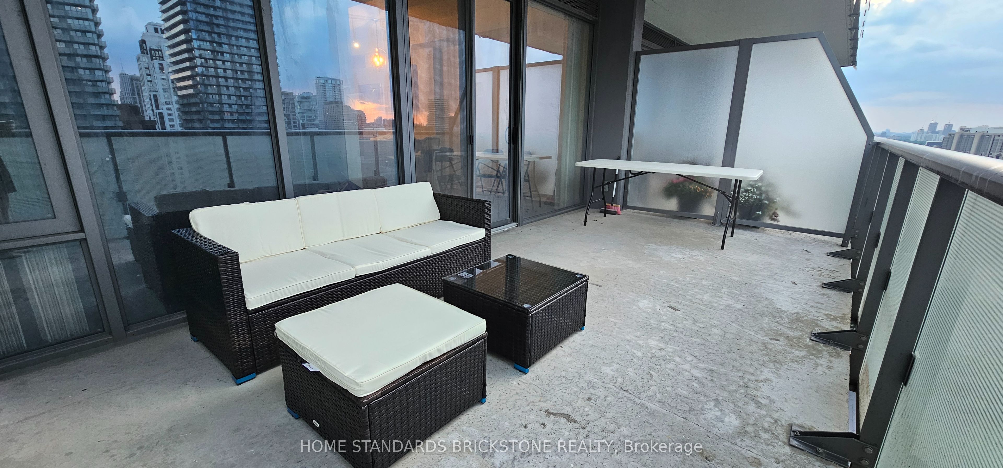 #1908 - 57 St Joseph Street Property Photo 1
