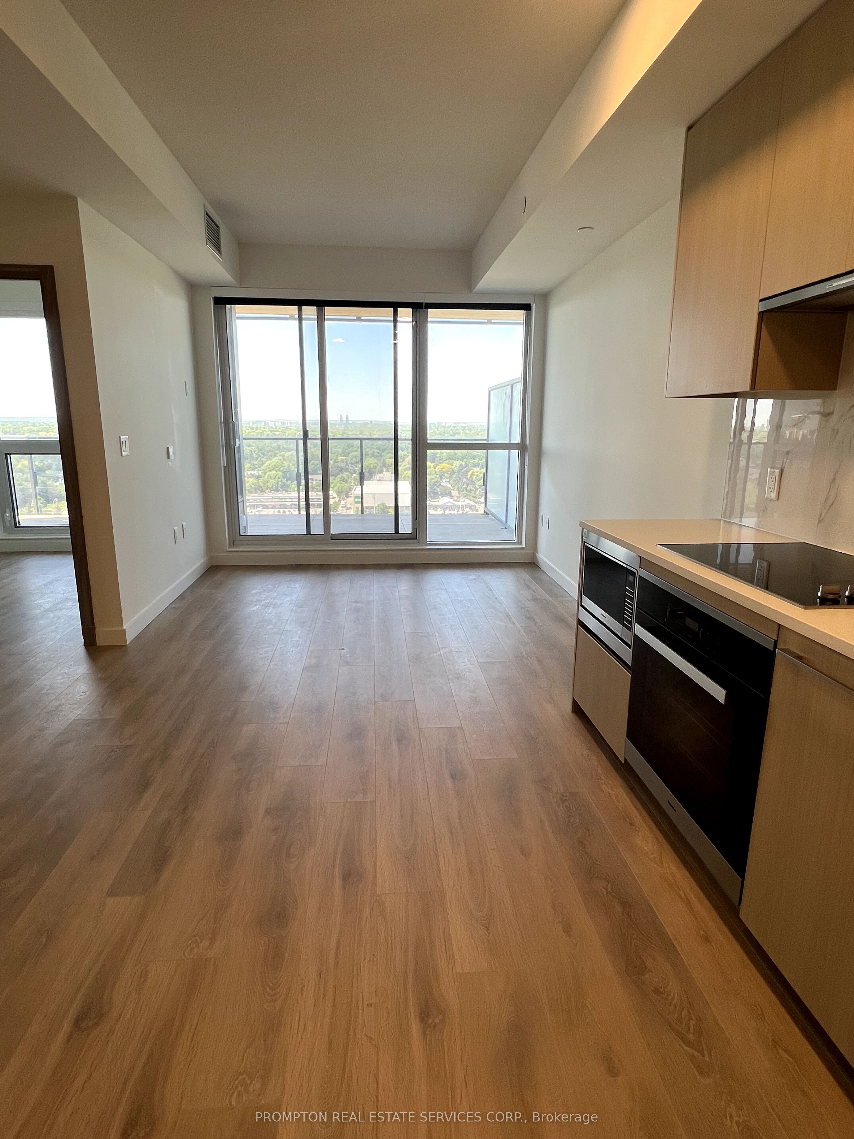 #2007 - 25 Mcmahon Drive Property Photo 3