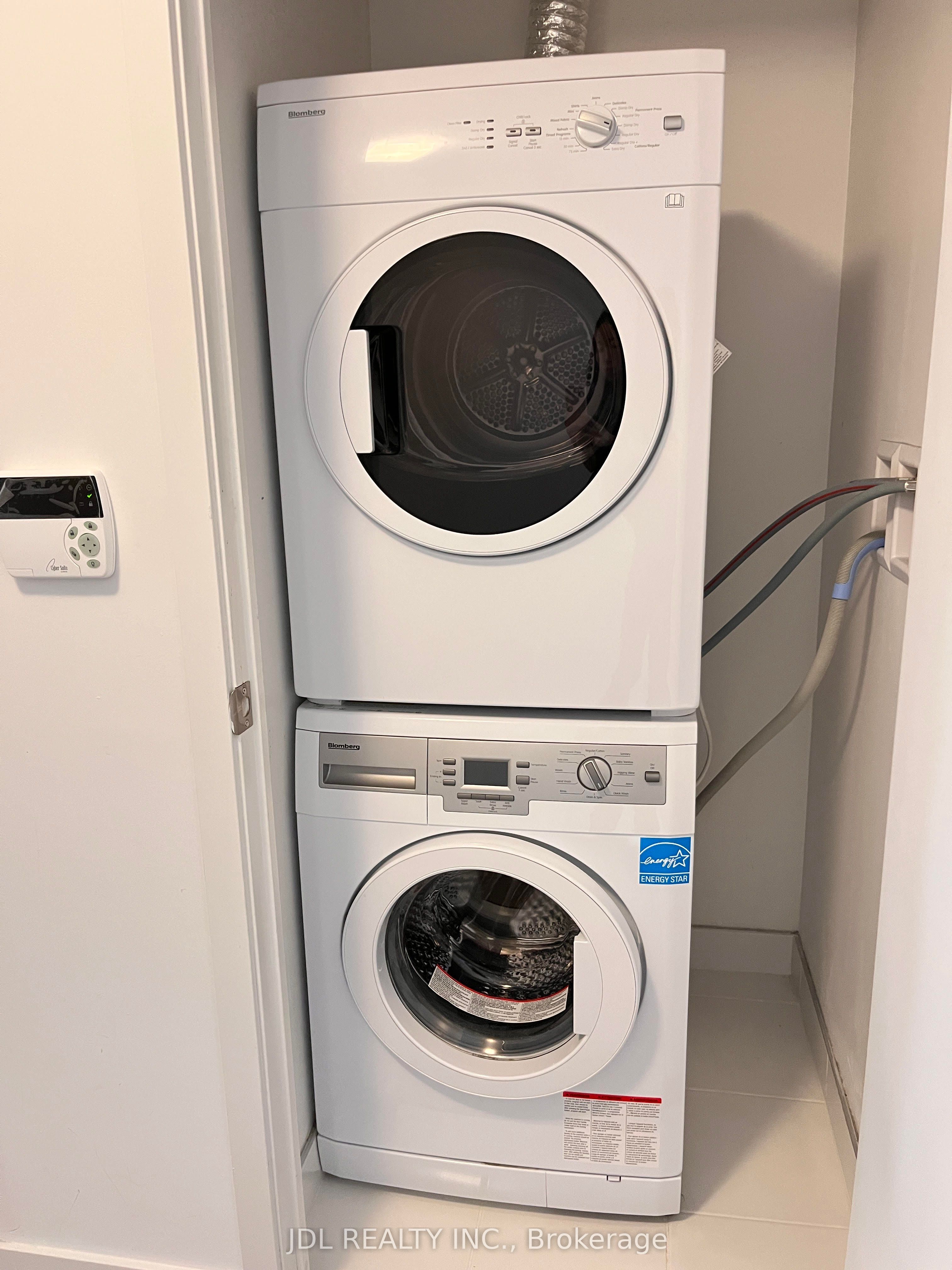 #2108 - 11 Wellesley Street Property Photo 12